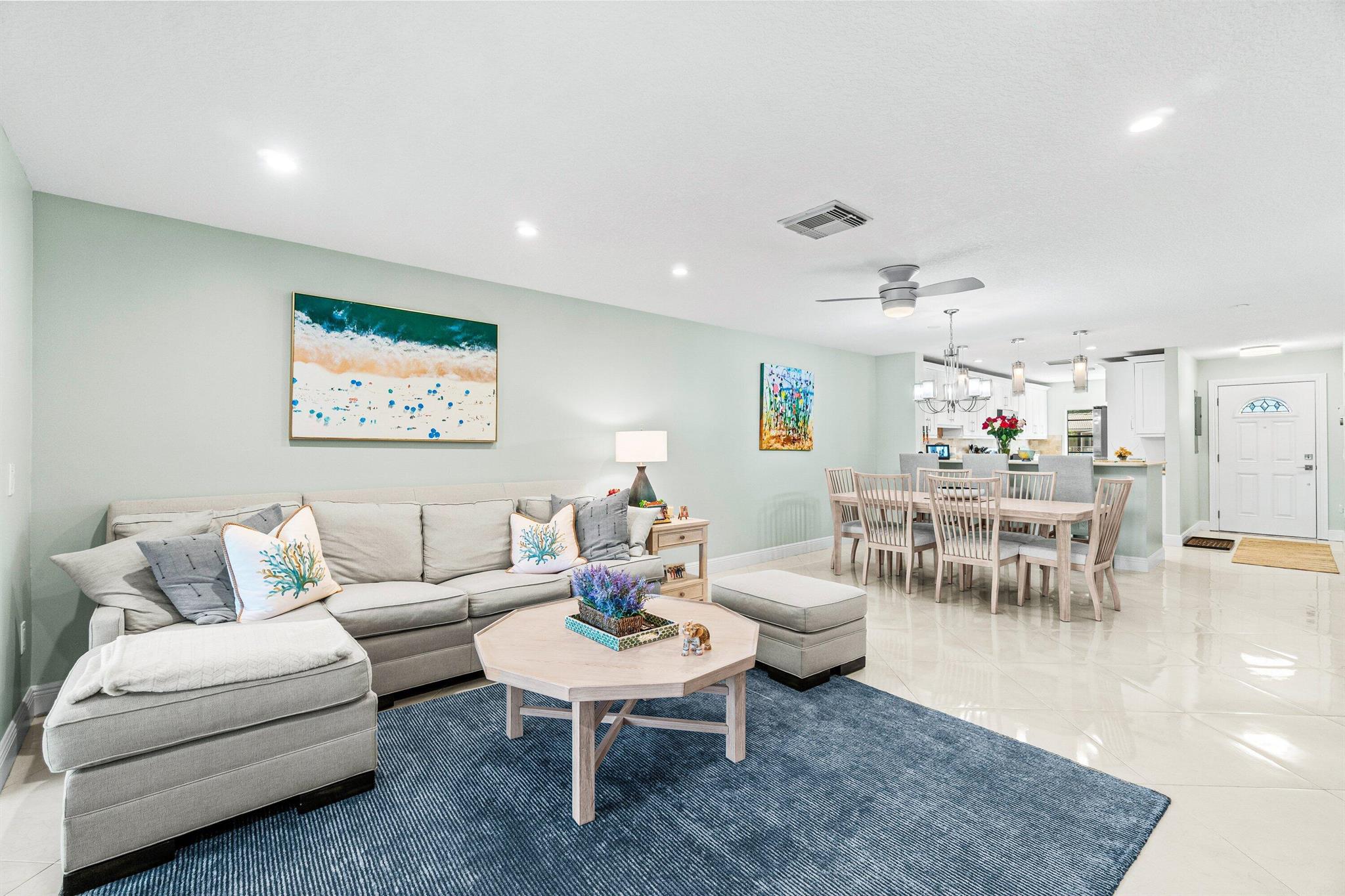 24 Stratford Drive E D