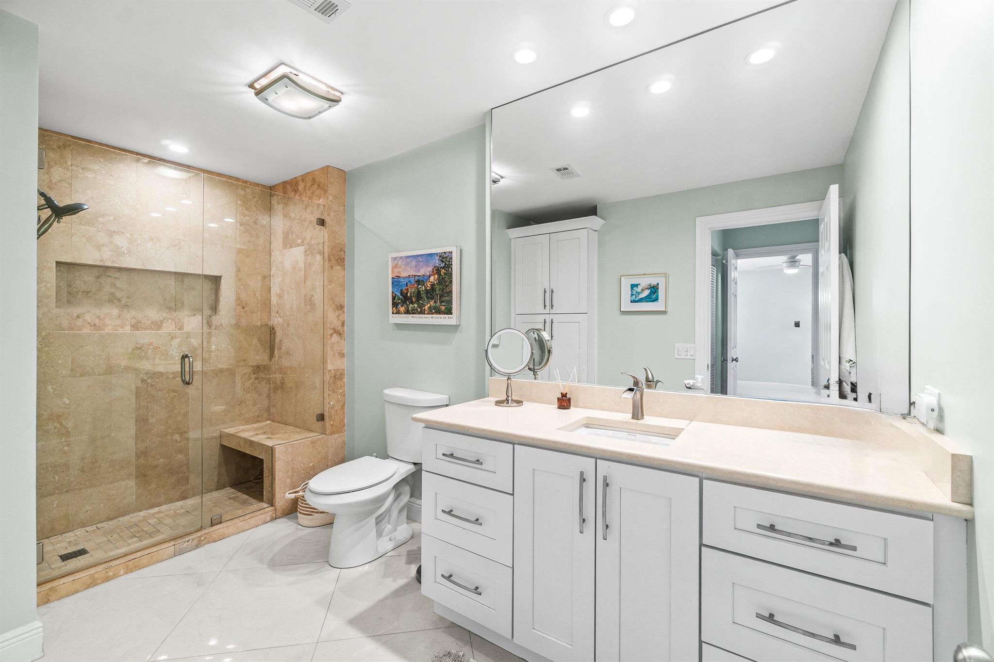 24 Stratford Drive E D