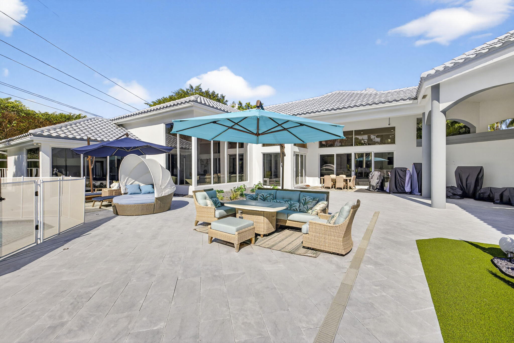 2673 NW 64th Boulevard