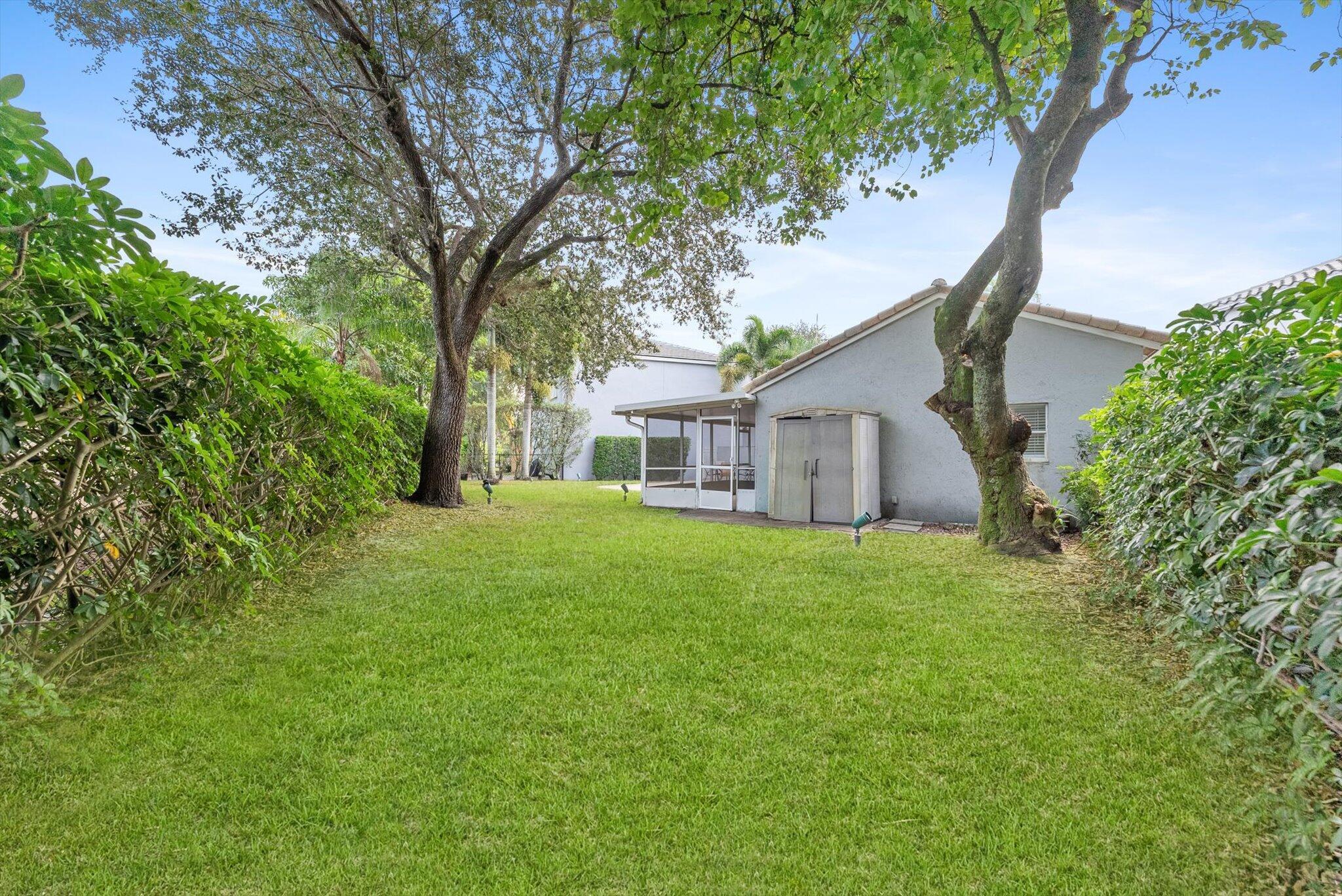 5857 Eagle Cay Circle