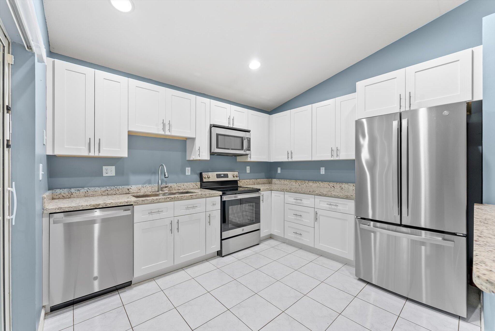 5857 Eagle Cay Circle