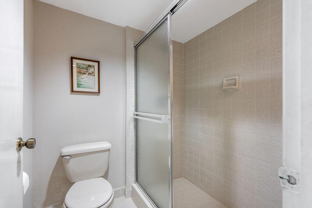 7689 Glendevon Lane 1805