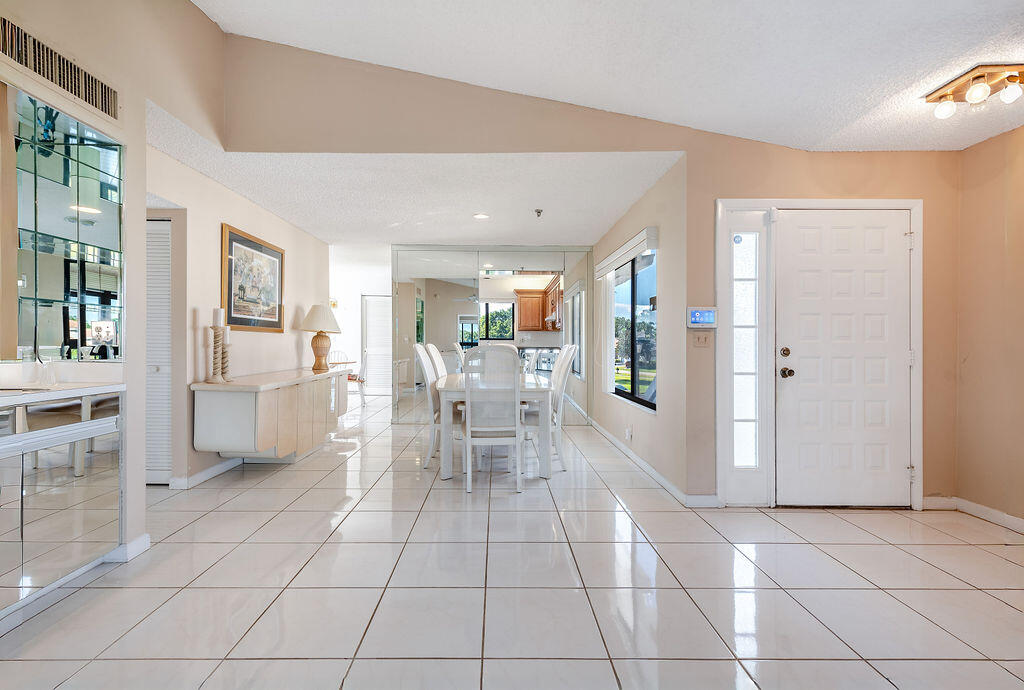 7689 Glendevon Lane 1805