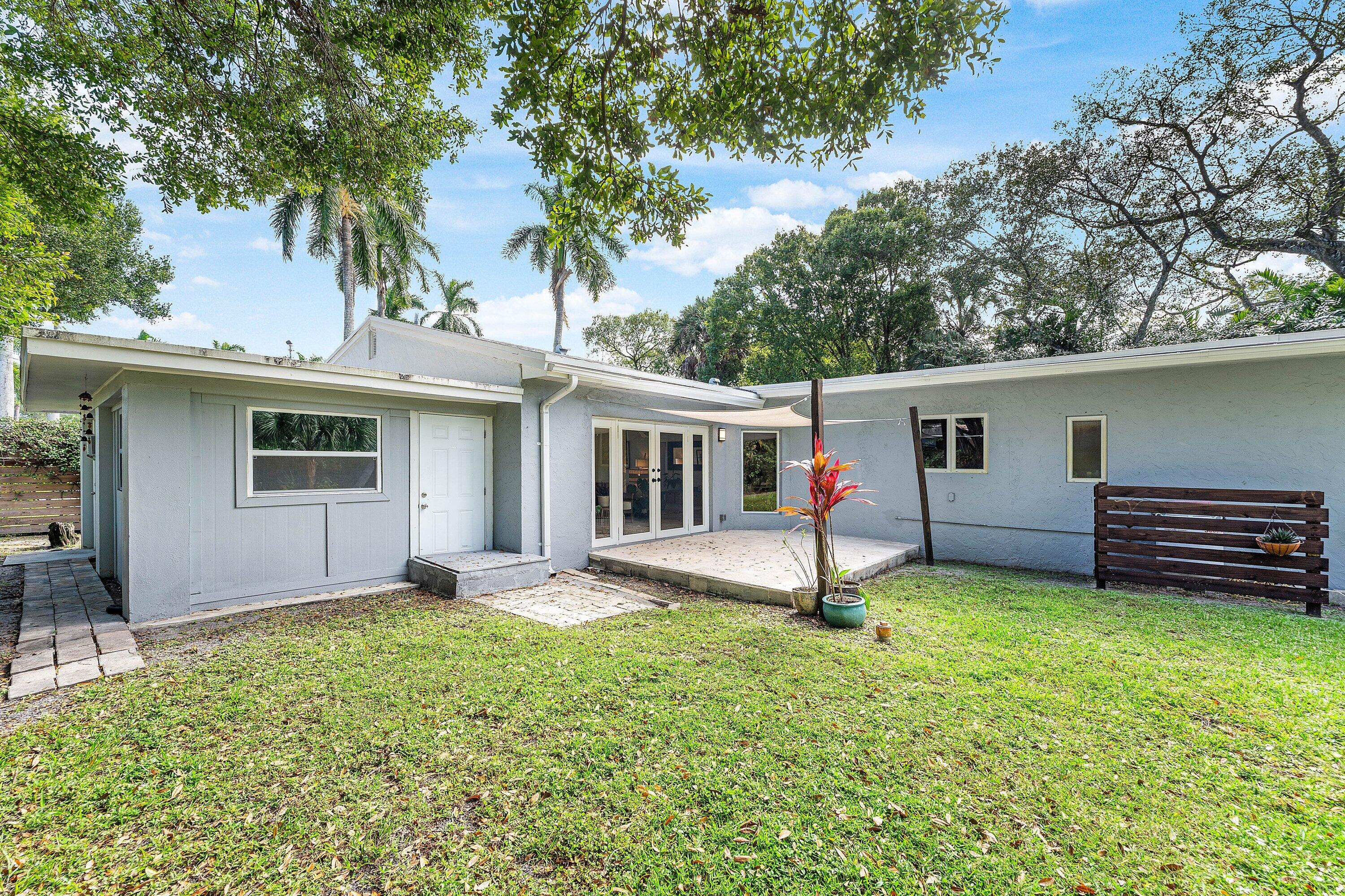 2573 SW 30th Terrace