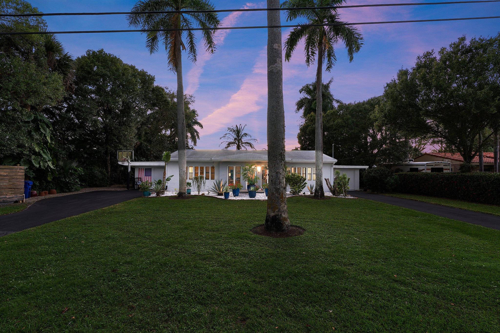 2573 SW 30th Terrace