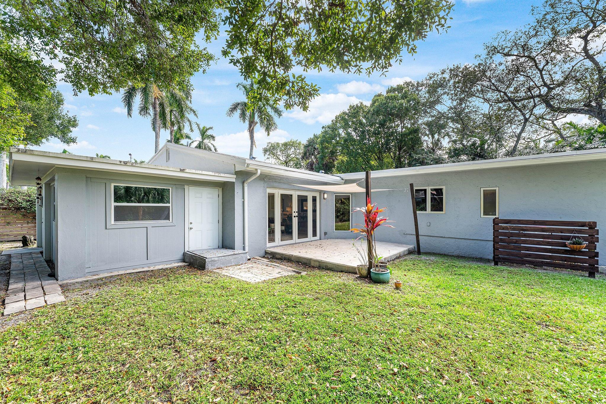 2573 SW 30th Terrace