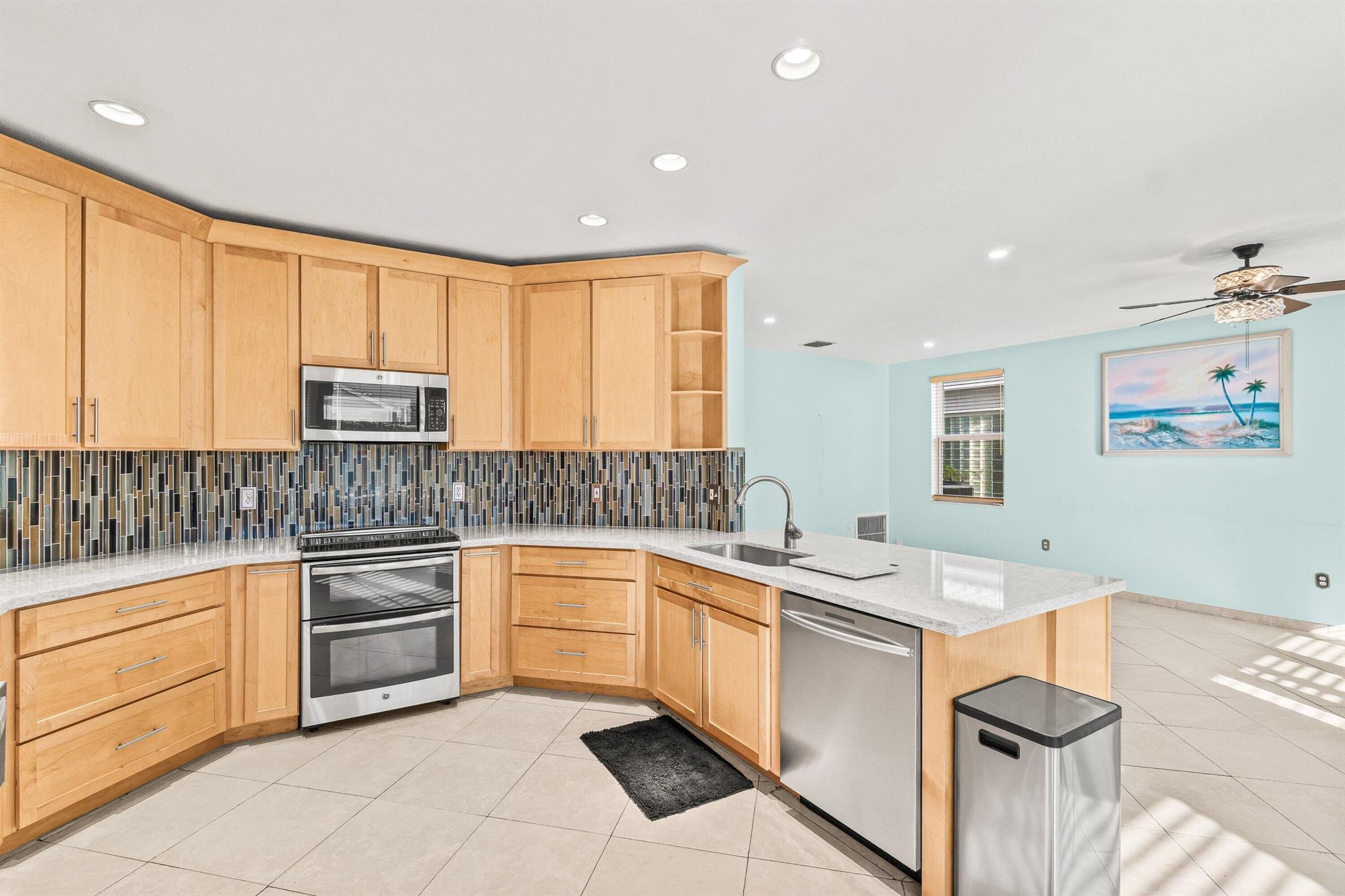 11876 NW 55th Street 11876