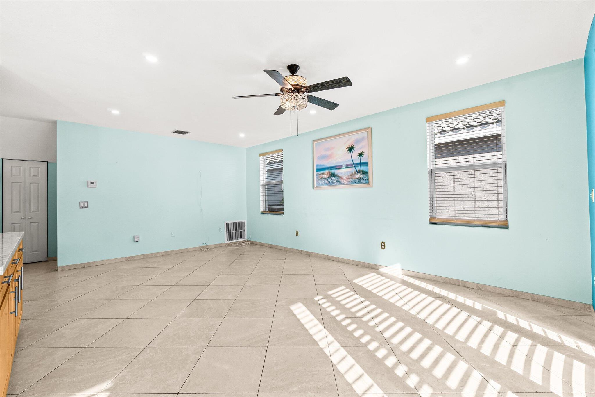 11876 NW 55th Street 11876