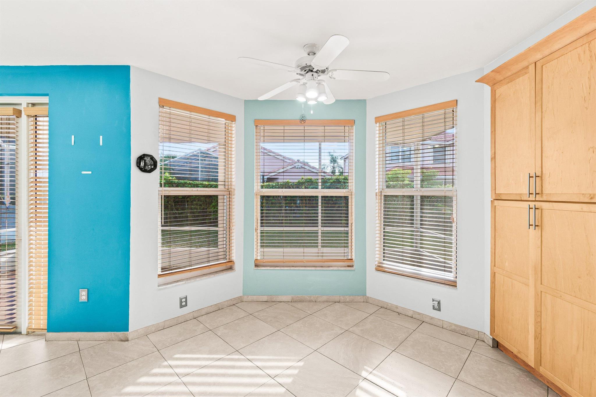 11876 NW 55th Street 11876