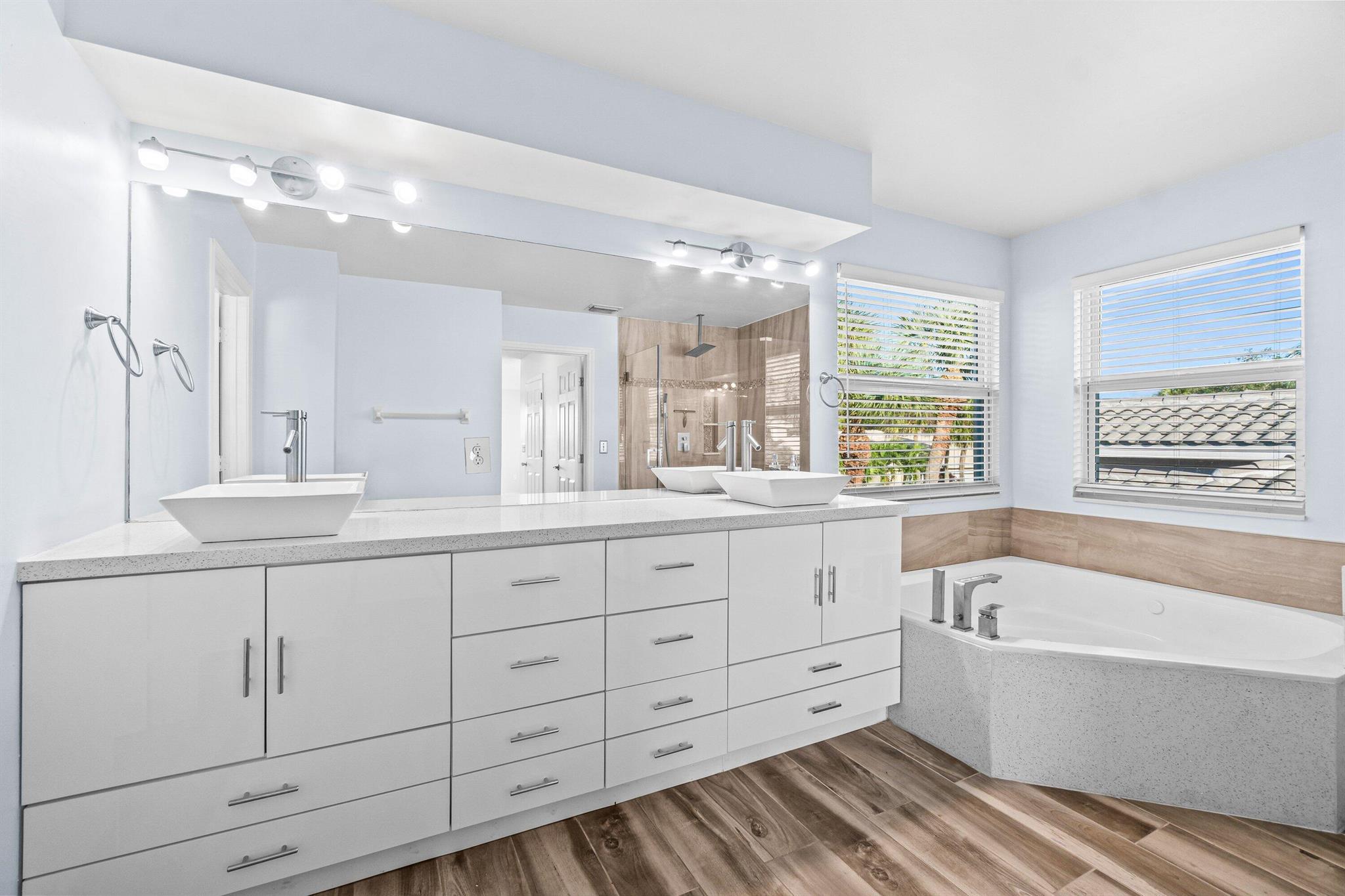 11876 NW 55th Street 11876