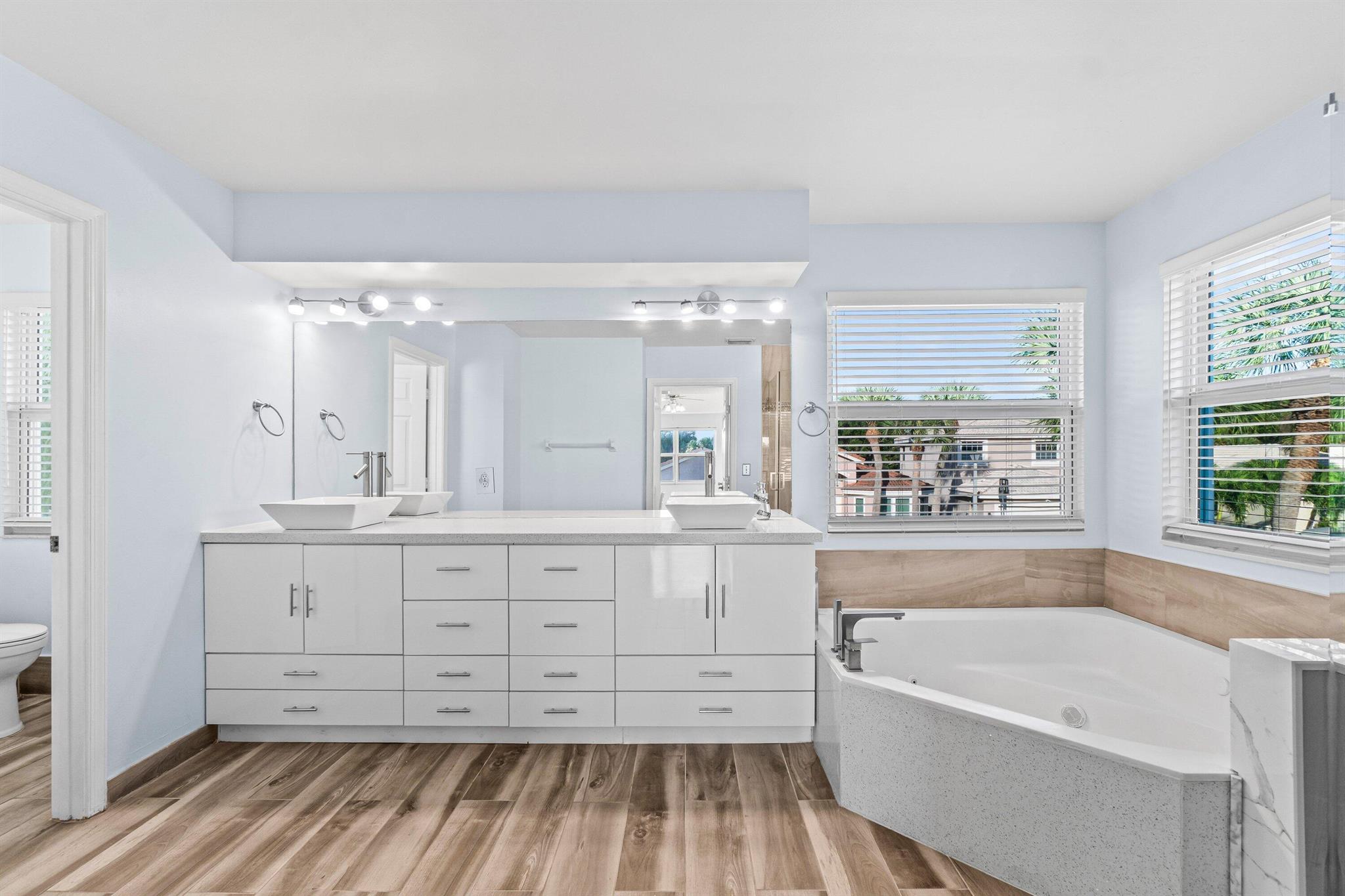 11876 NW 55th Street 11876