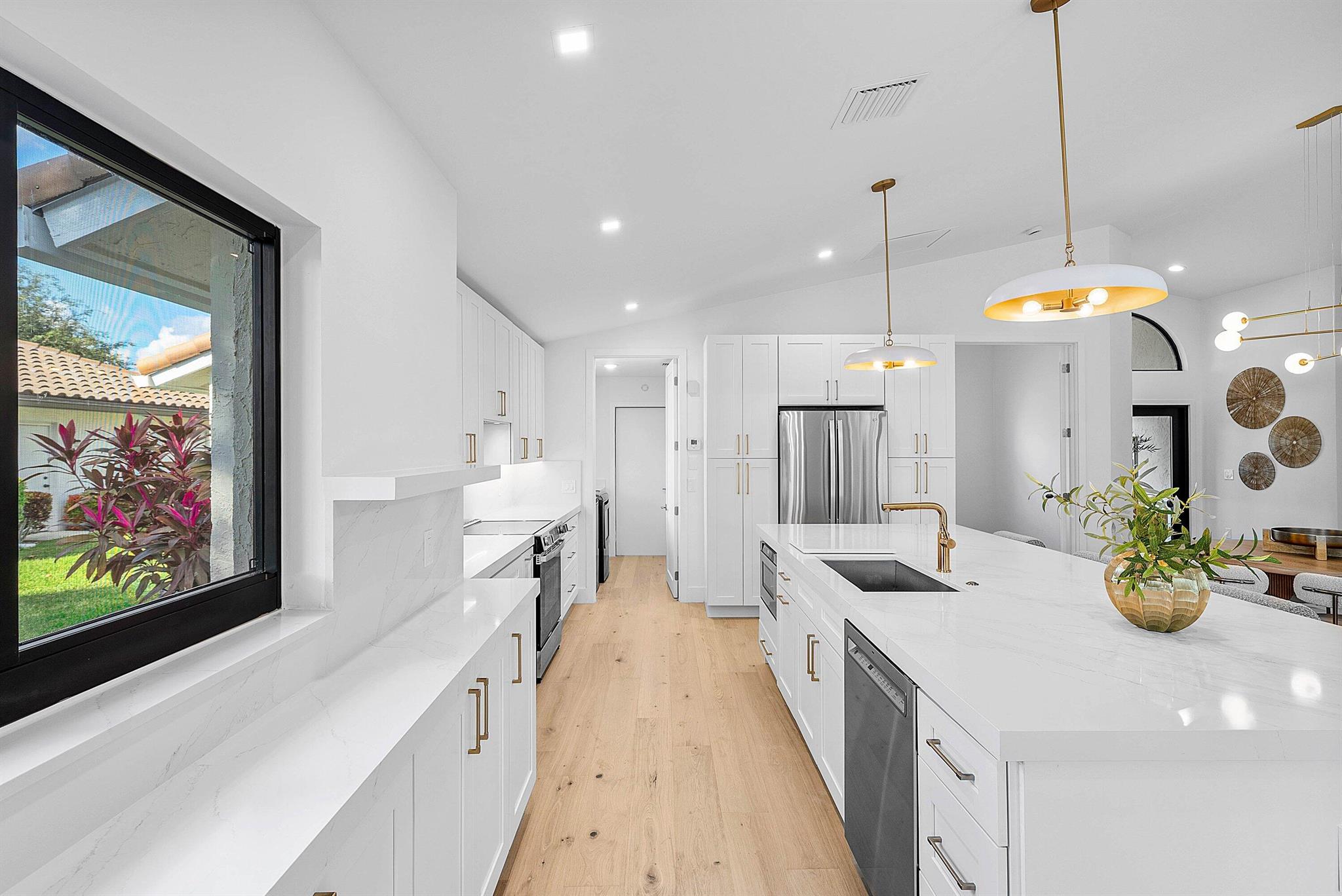 5723 Aspen Ridge Circle