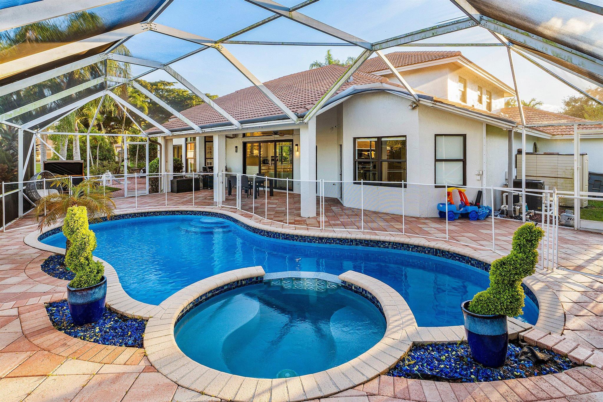 7056 NW 67th Terrace