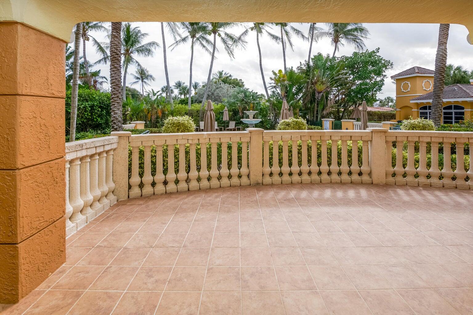 1228 Hillsboro Mile 103