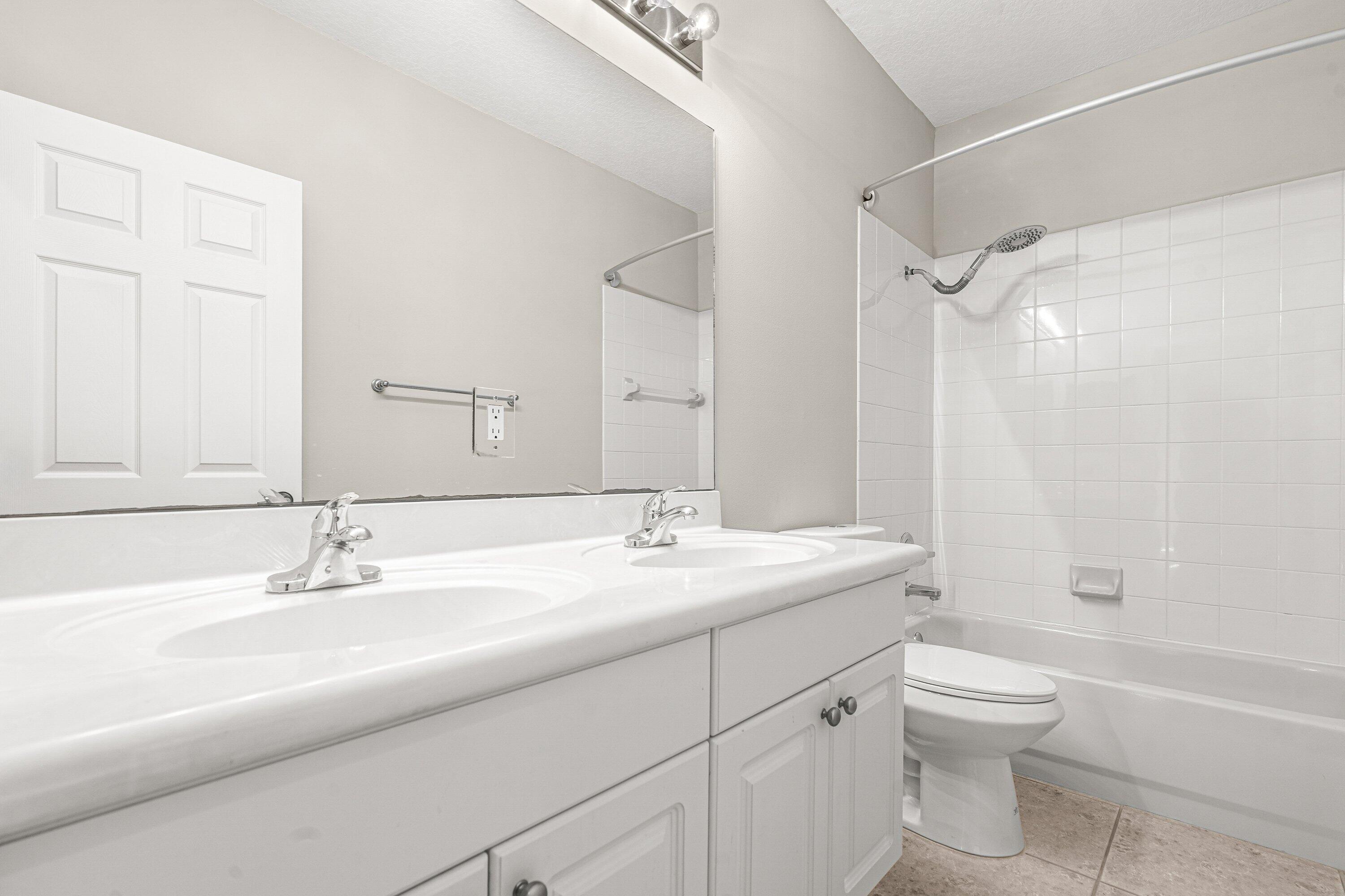 1366 Crossbill Court