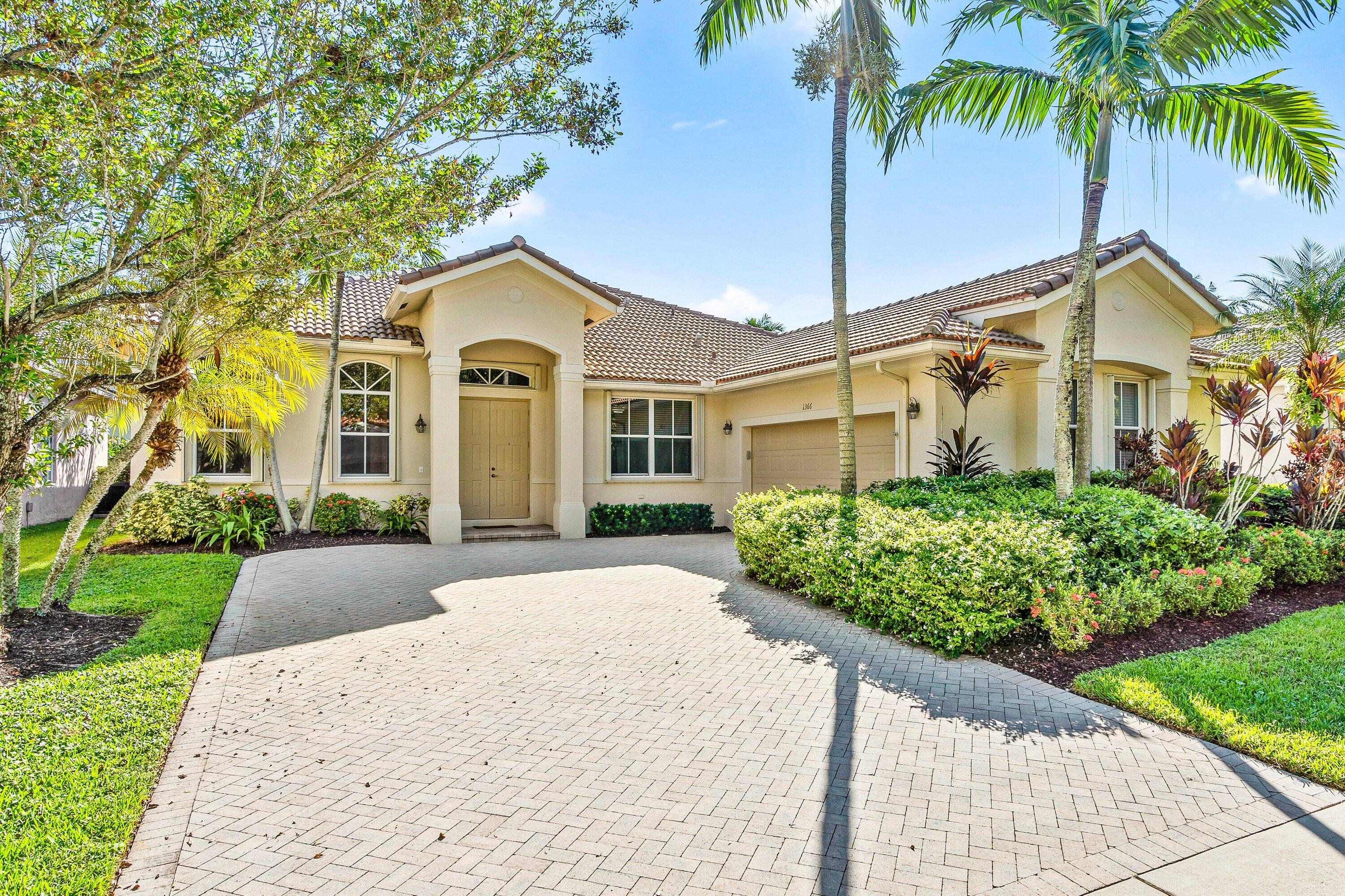 1366 Crossbill Court