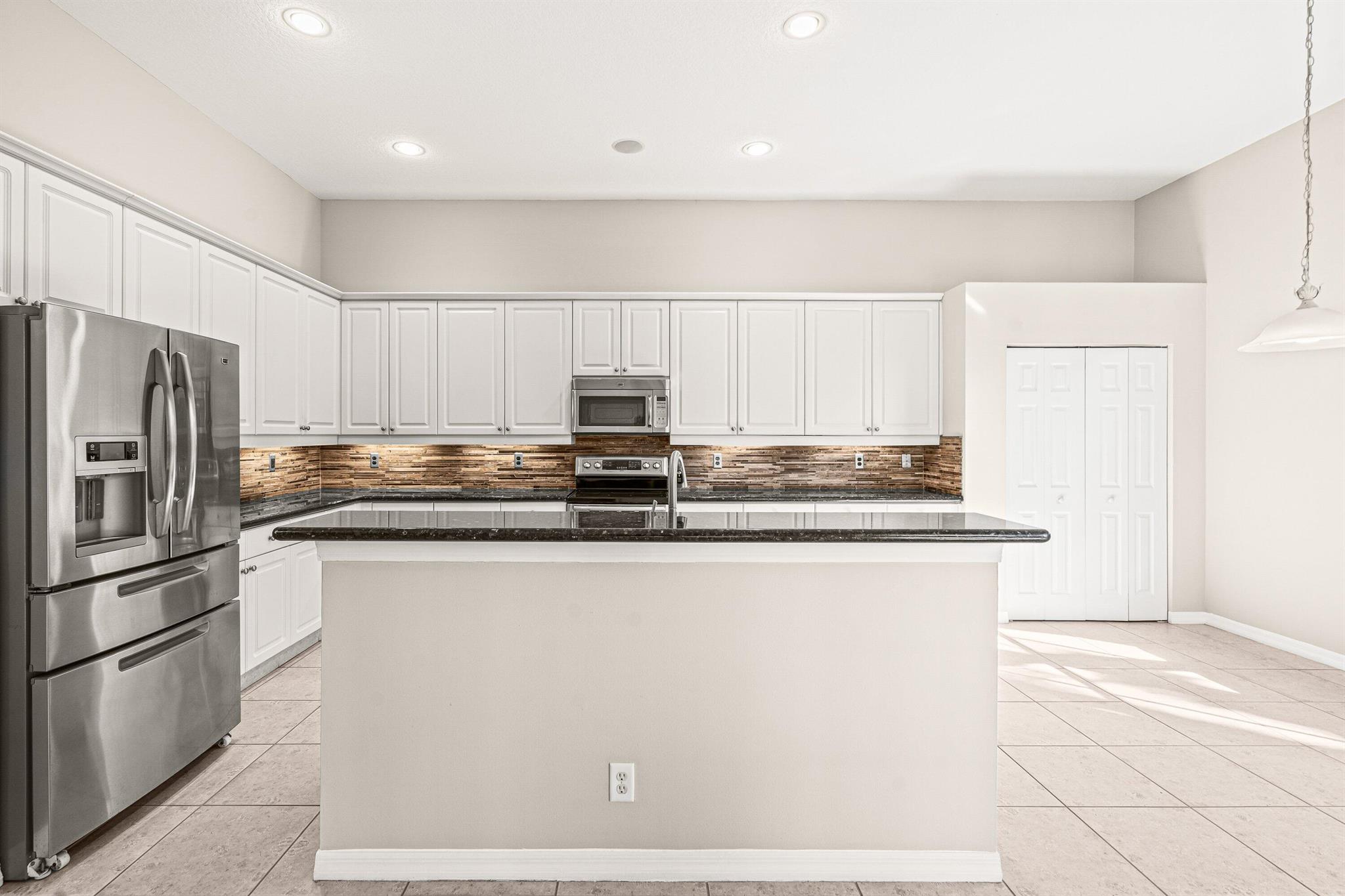 1366 Crossbill Court