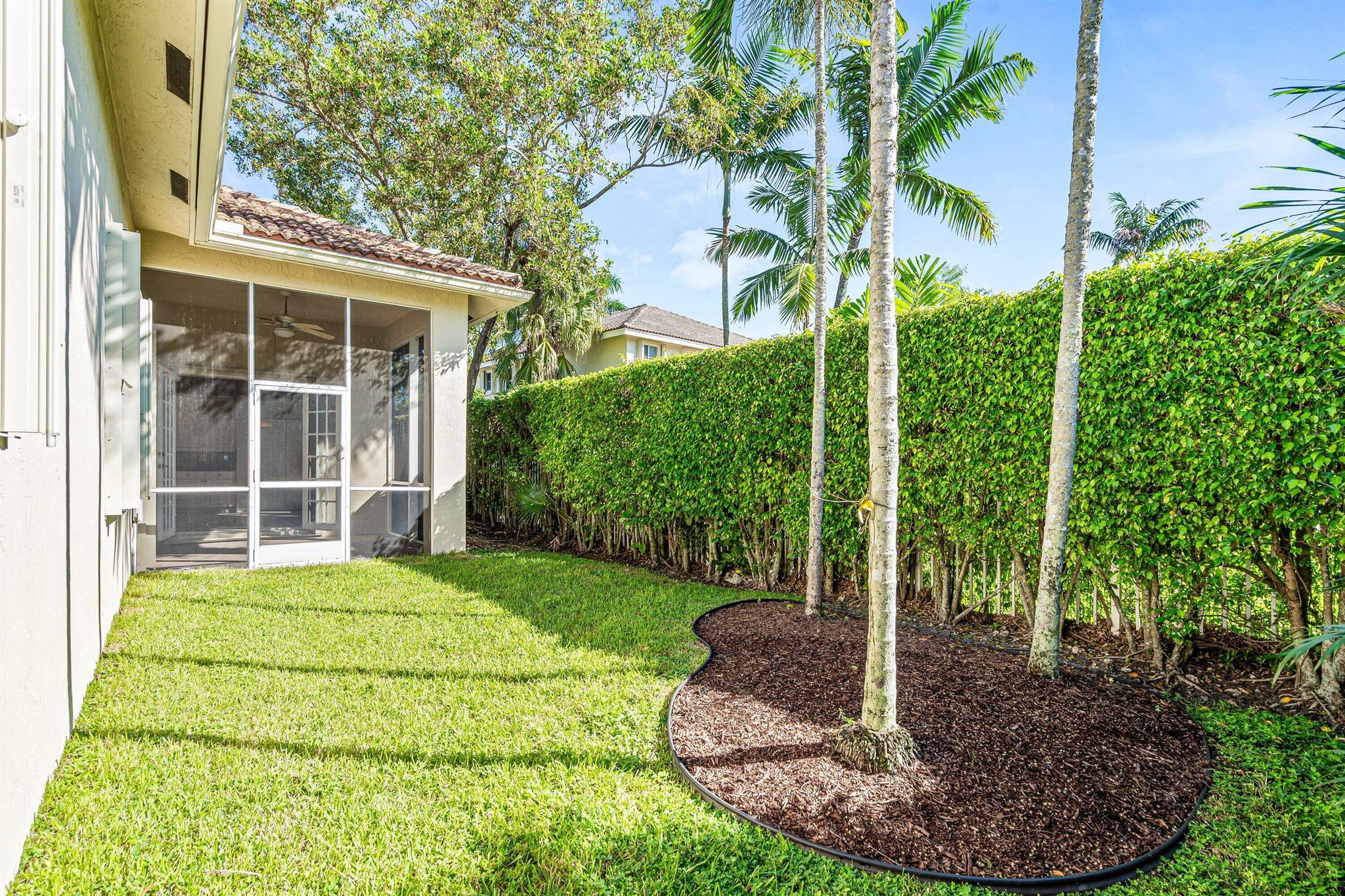 1366 Crossbill Court