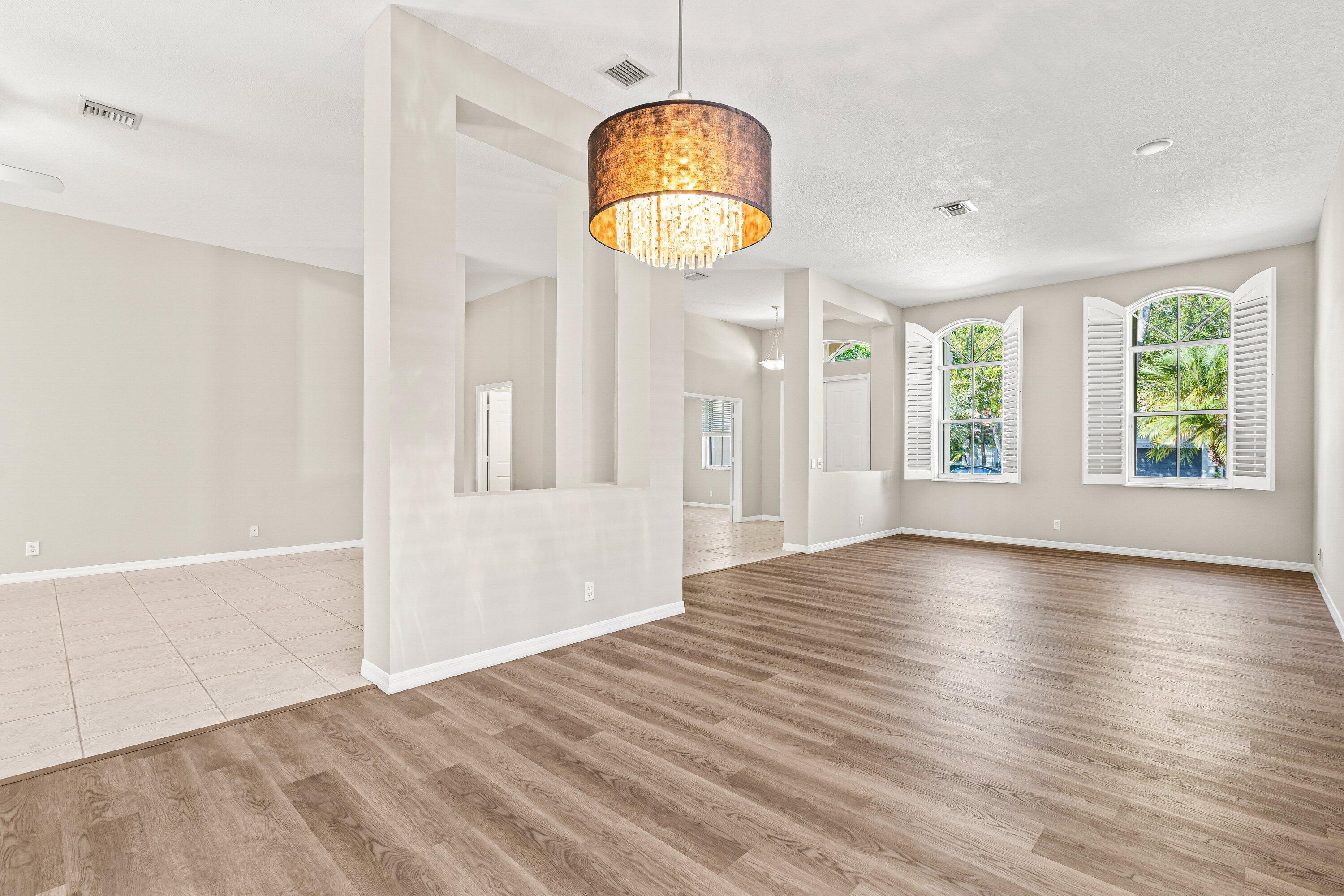 1366 Crossbill Court