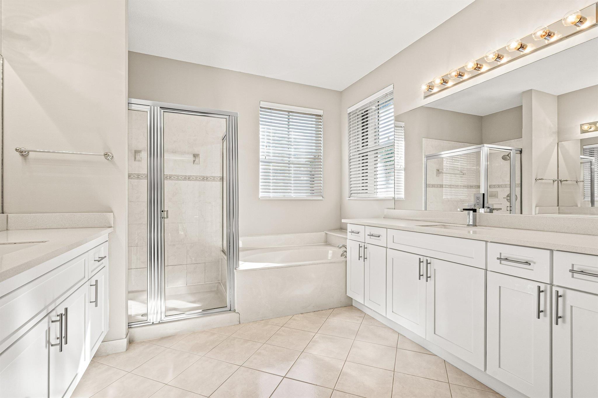 1366 Crossbill Court