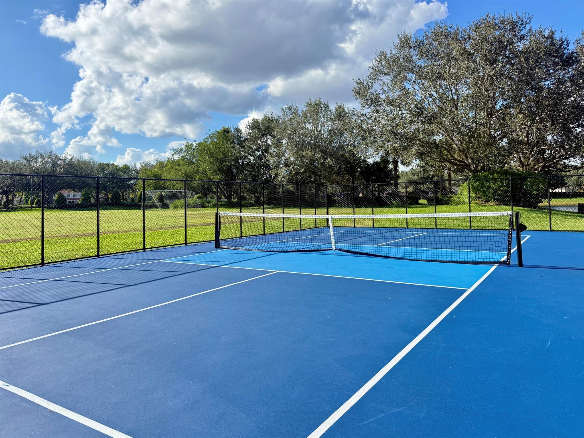 1366 Crossbill Court