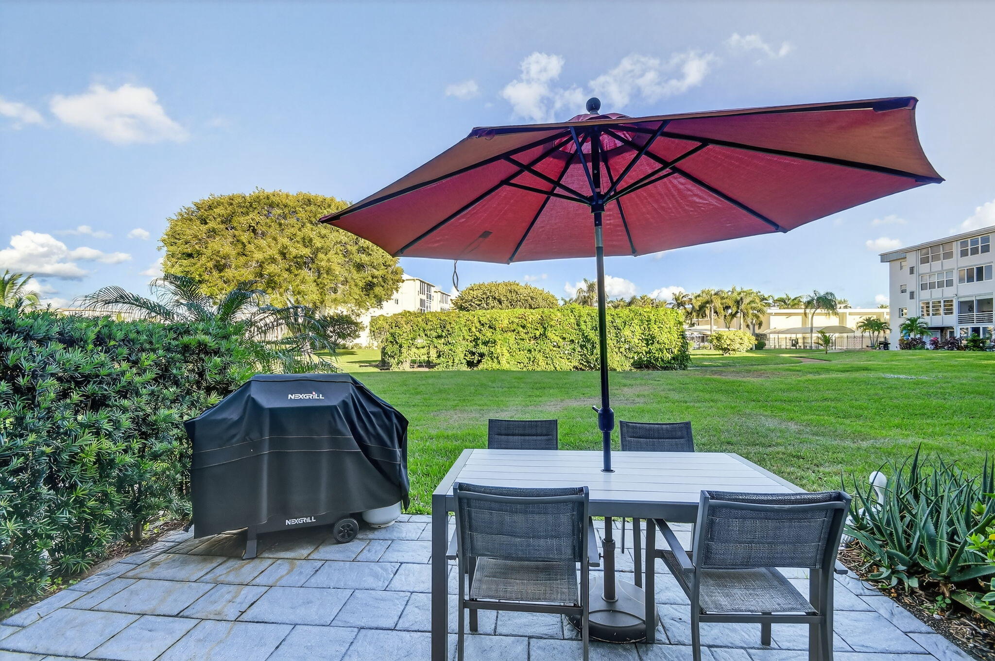 2400 NE 1st Lane 102