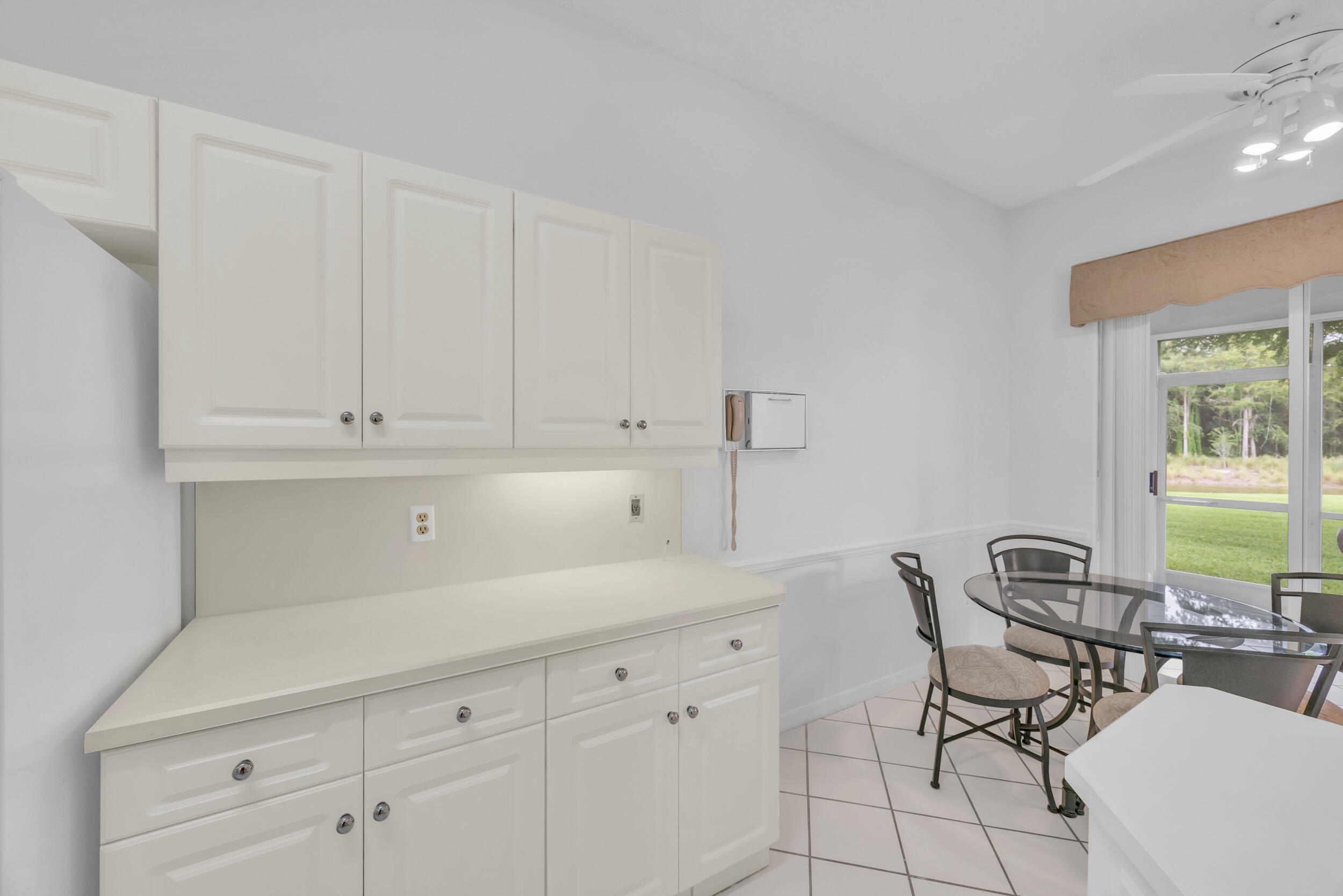 10172 Andover Coach Circle G2