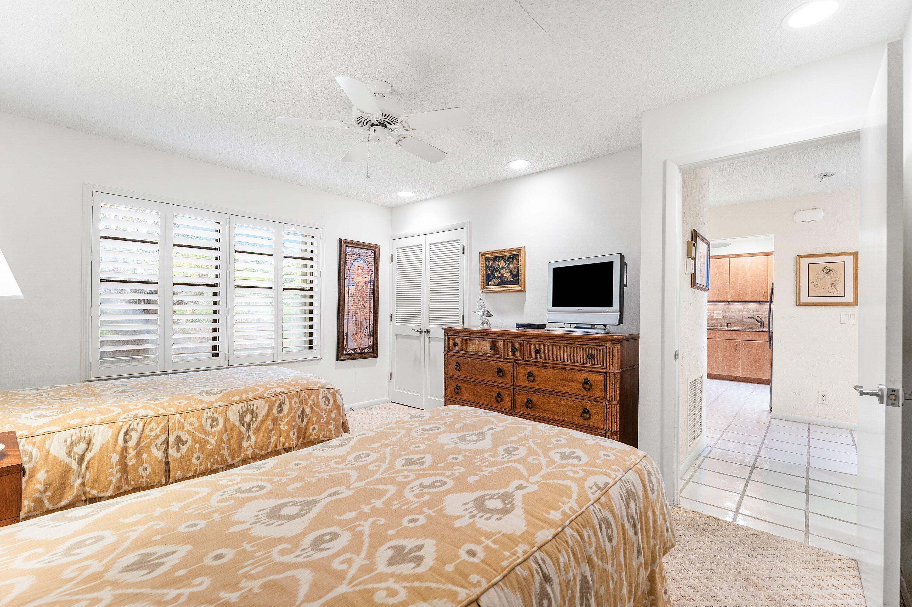 5 Eastgate Drive A