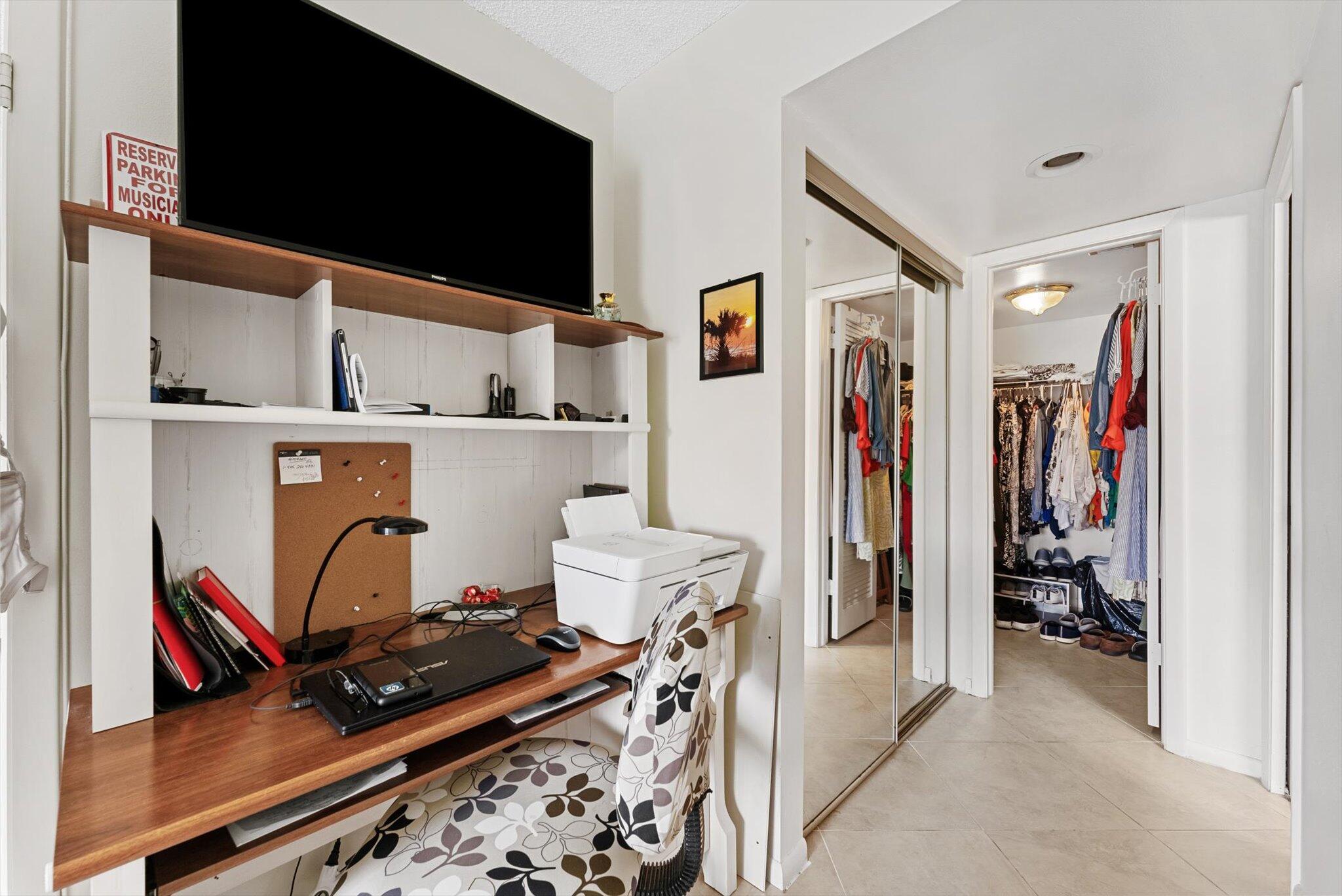 11282 Green Lake Drive 204