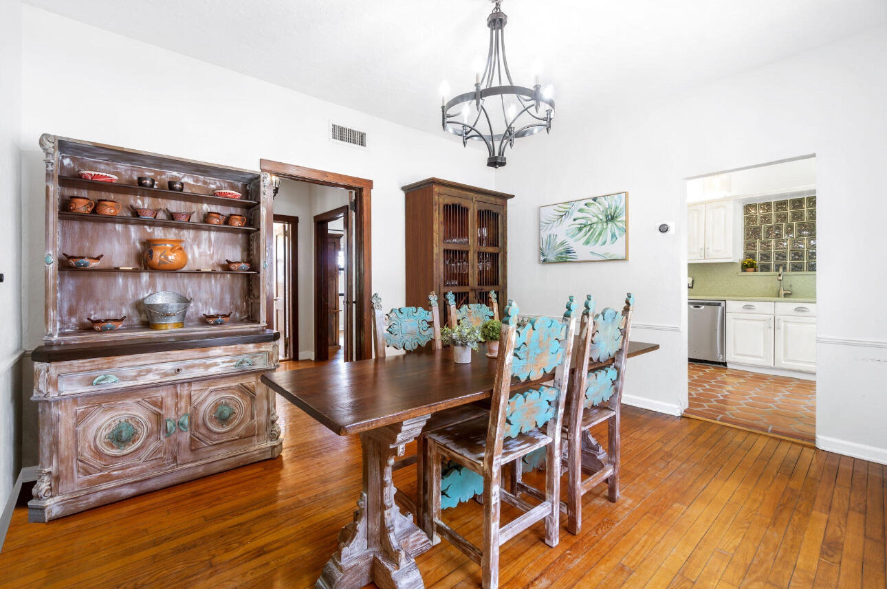 400 33rd Street