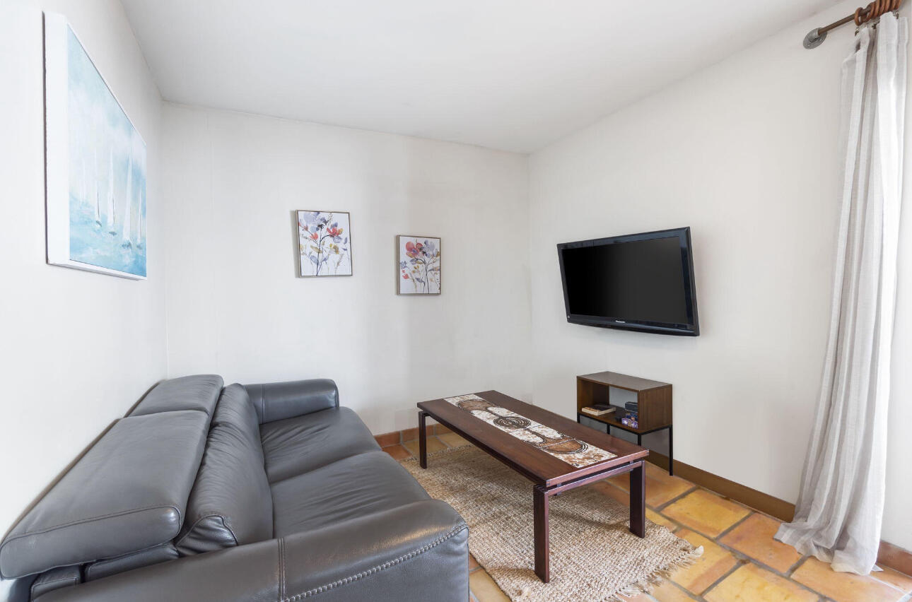 400 33rd Street