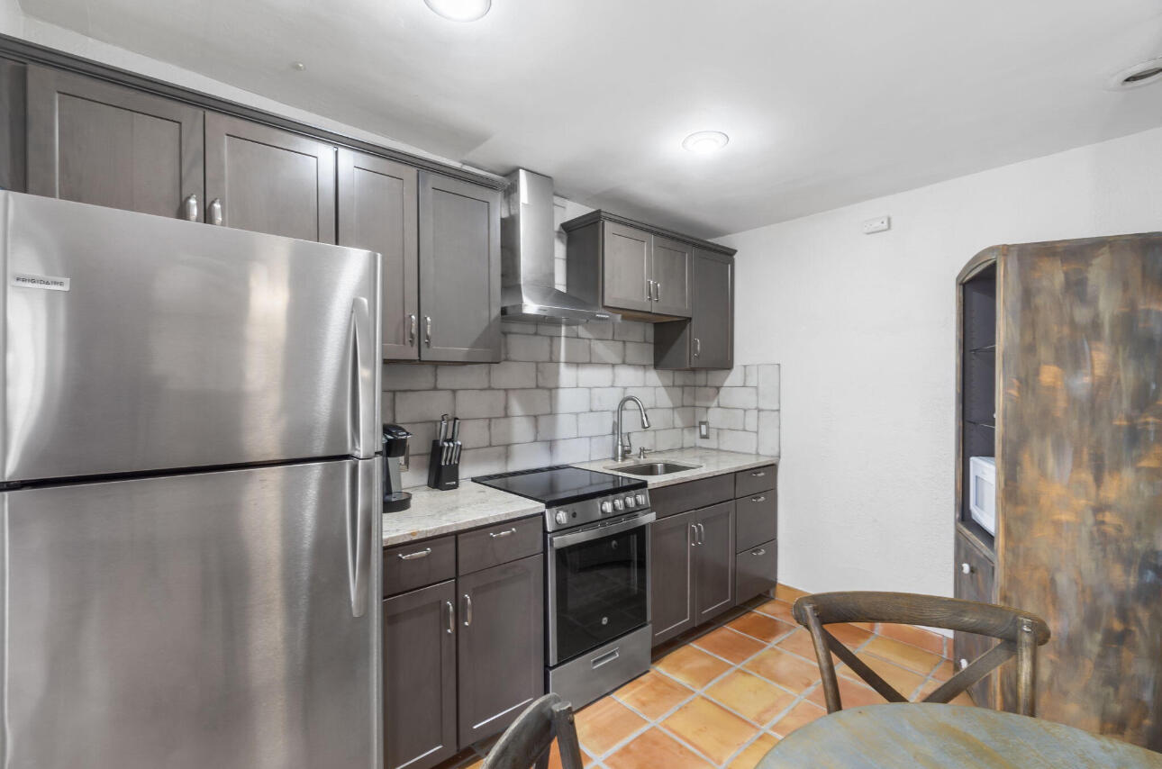 400 33rd Street