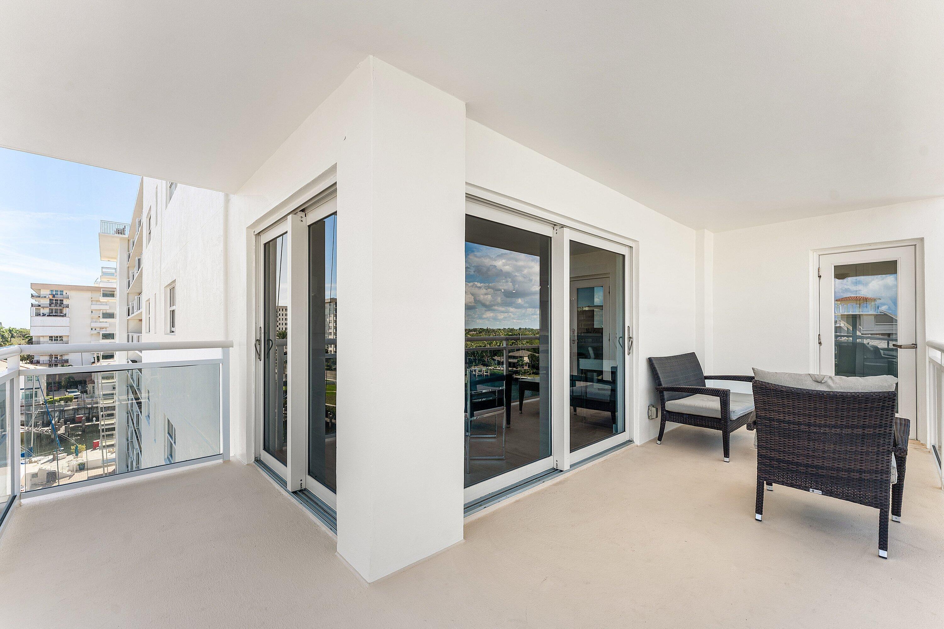 1160 Hillsboro Mile 607