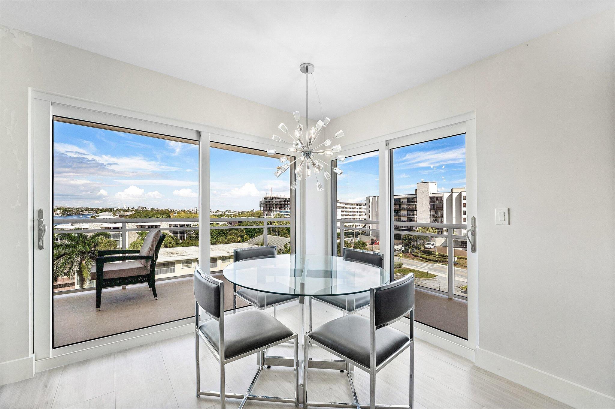 1160 Hillsboro Mile 607