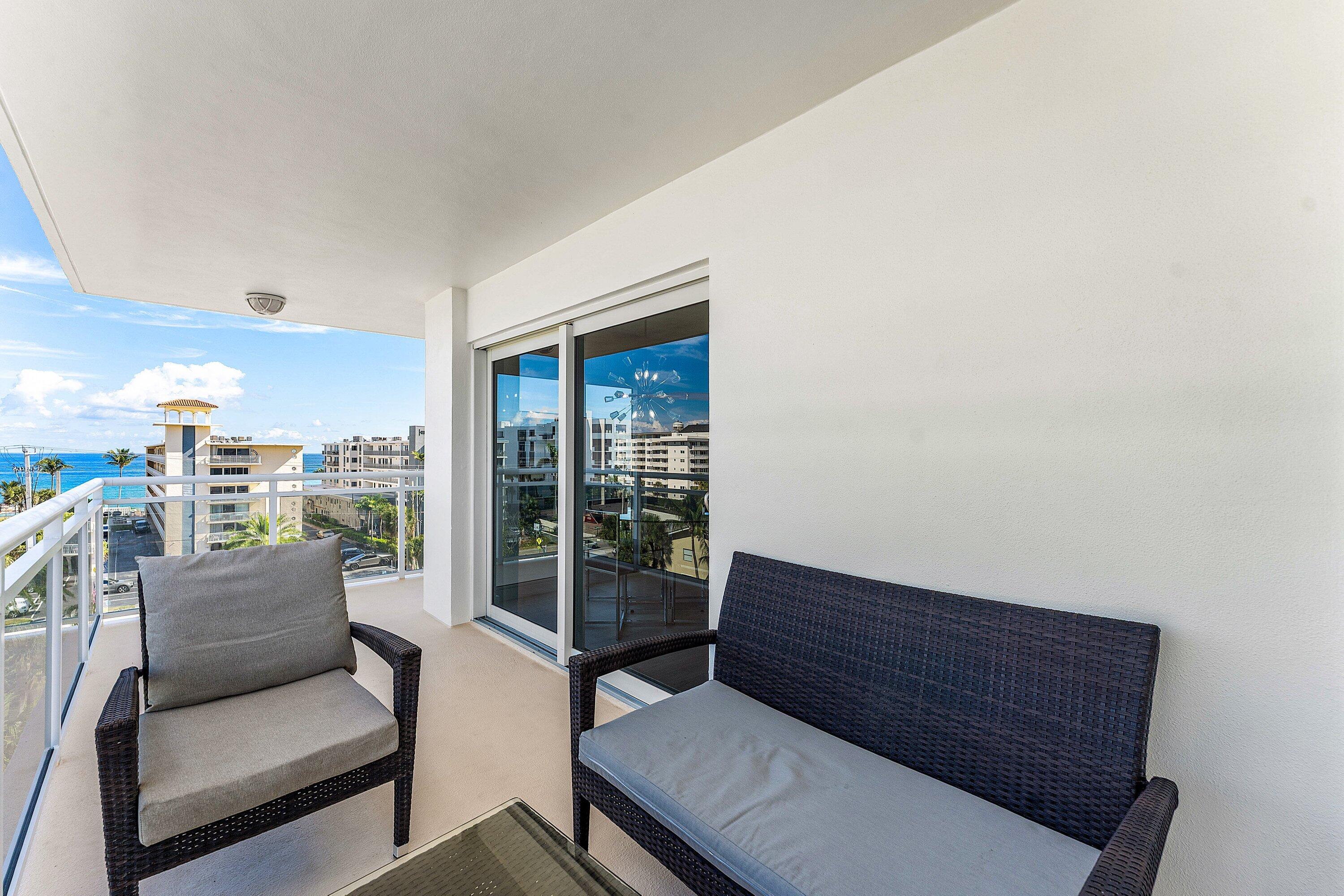 1160 Hillsboro Mile 607