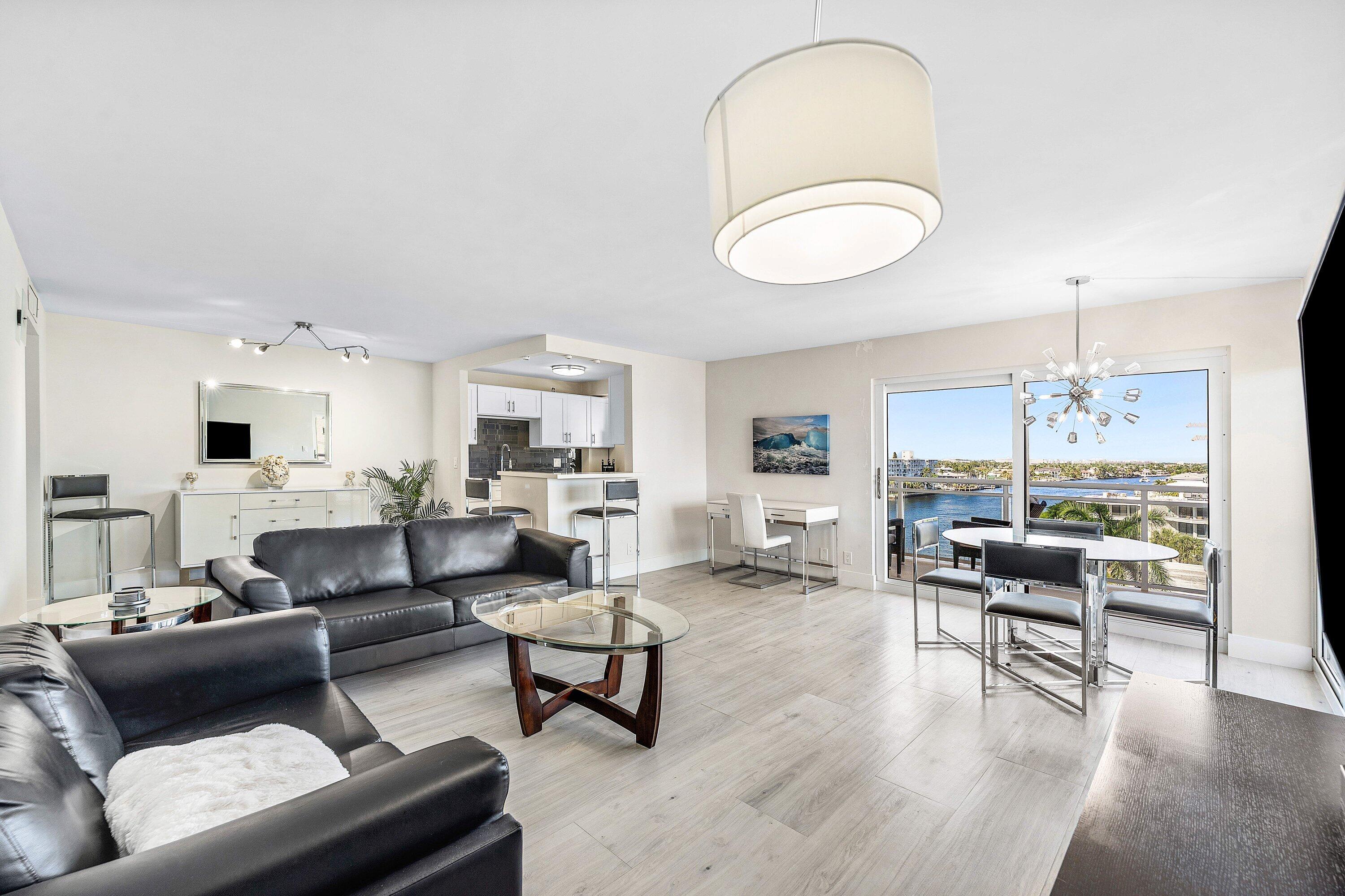 1160 Hillsboro Mile 607