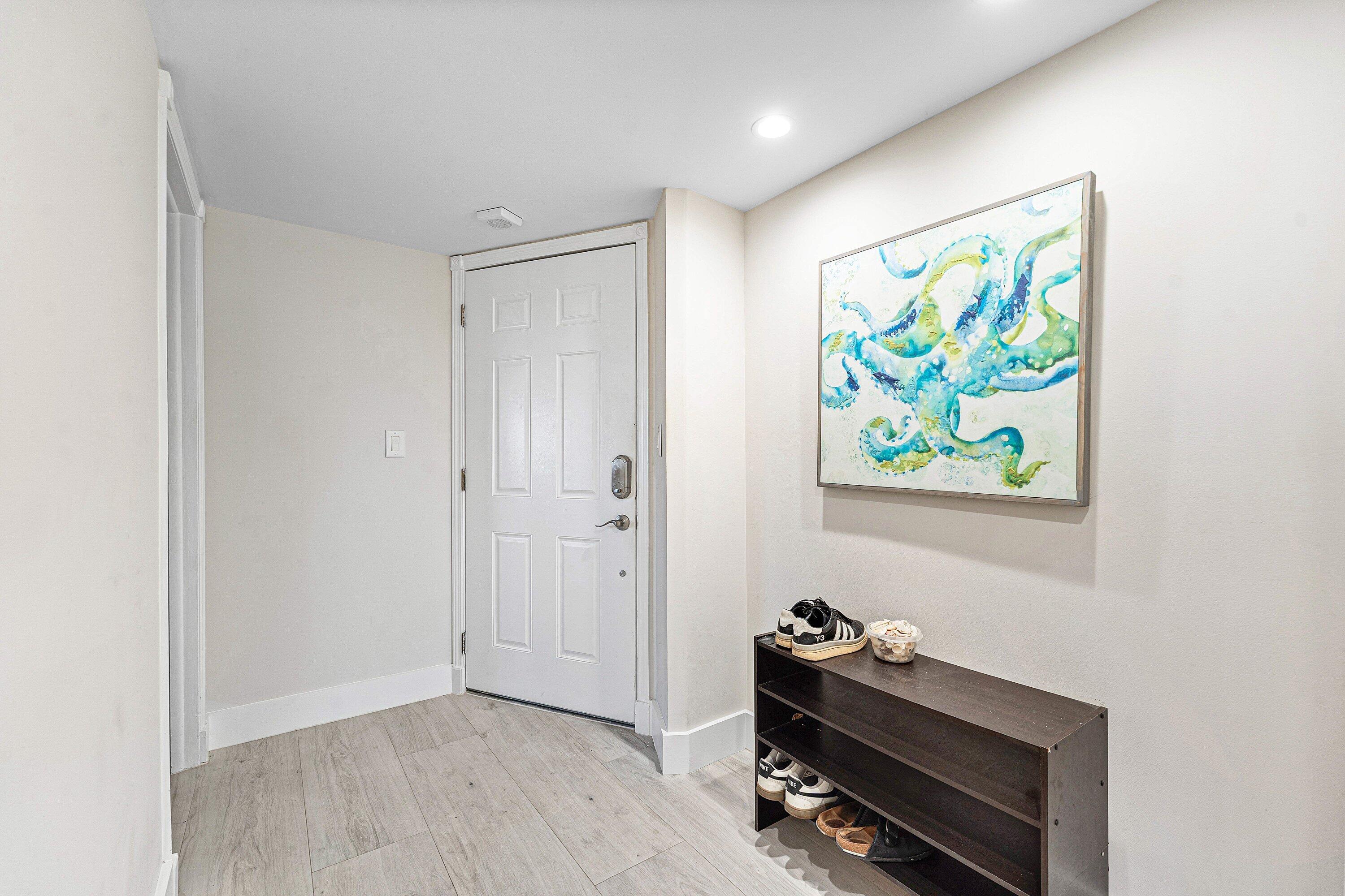 1160 Hillsboro Mile 607