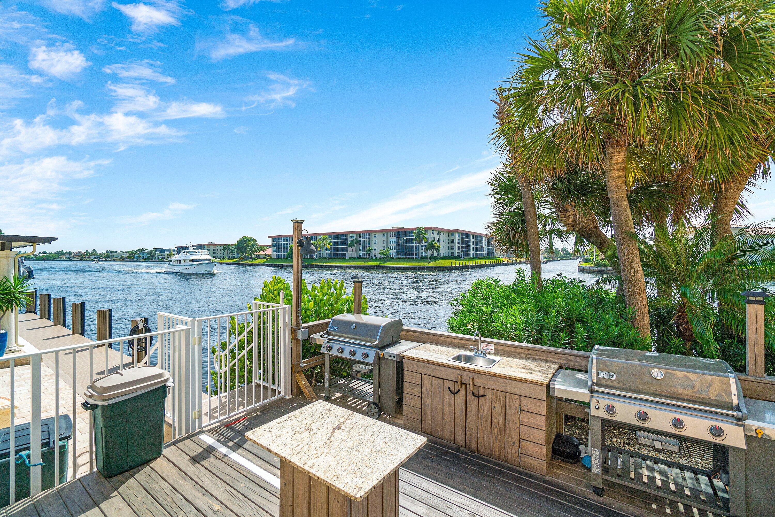 1160 Hillsboro Mile 607