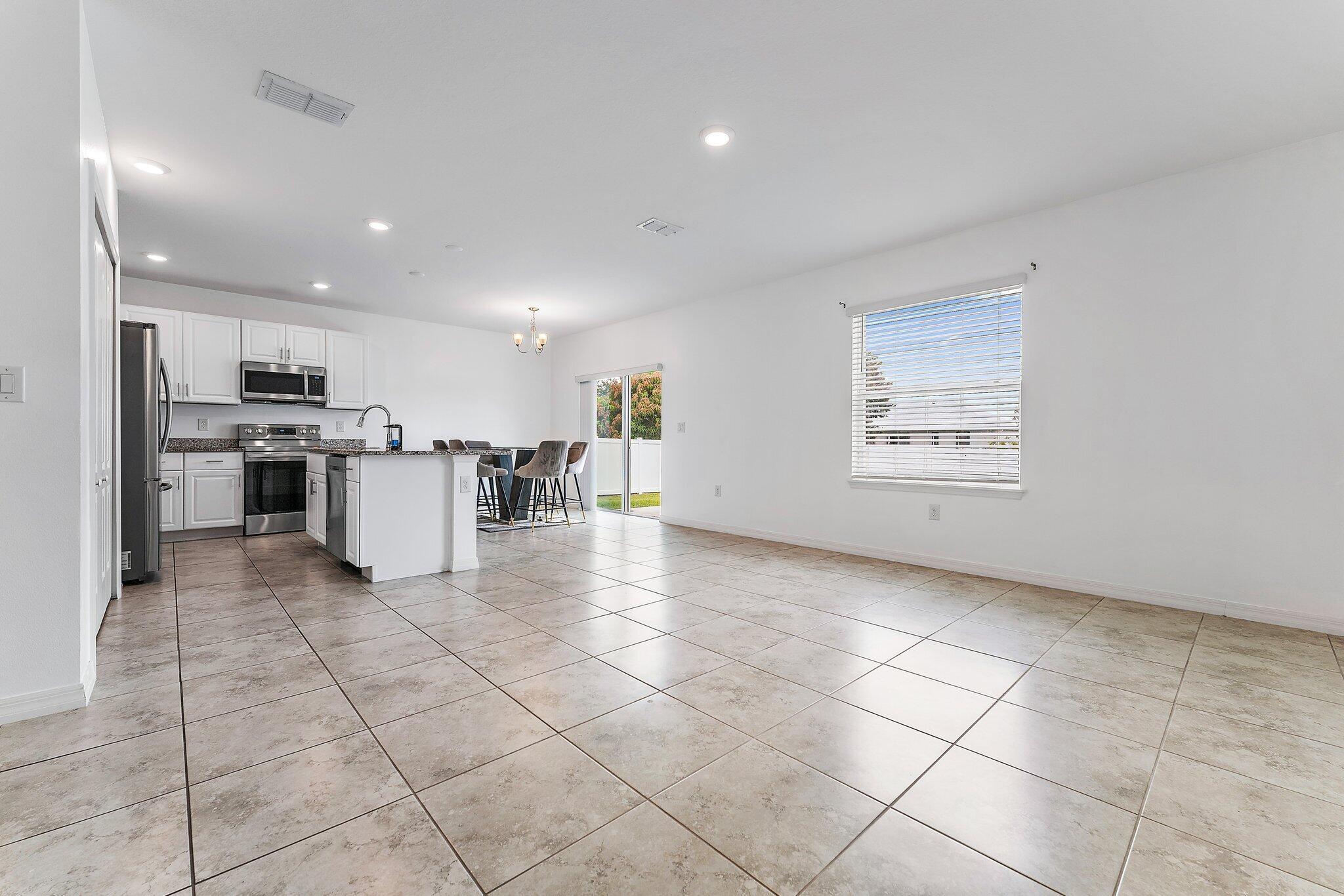 1053 SW Coleman Avenue