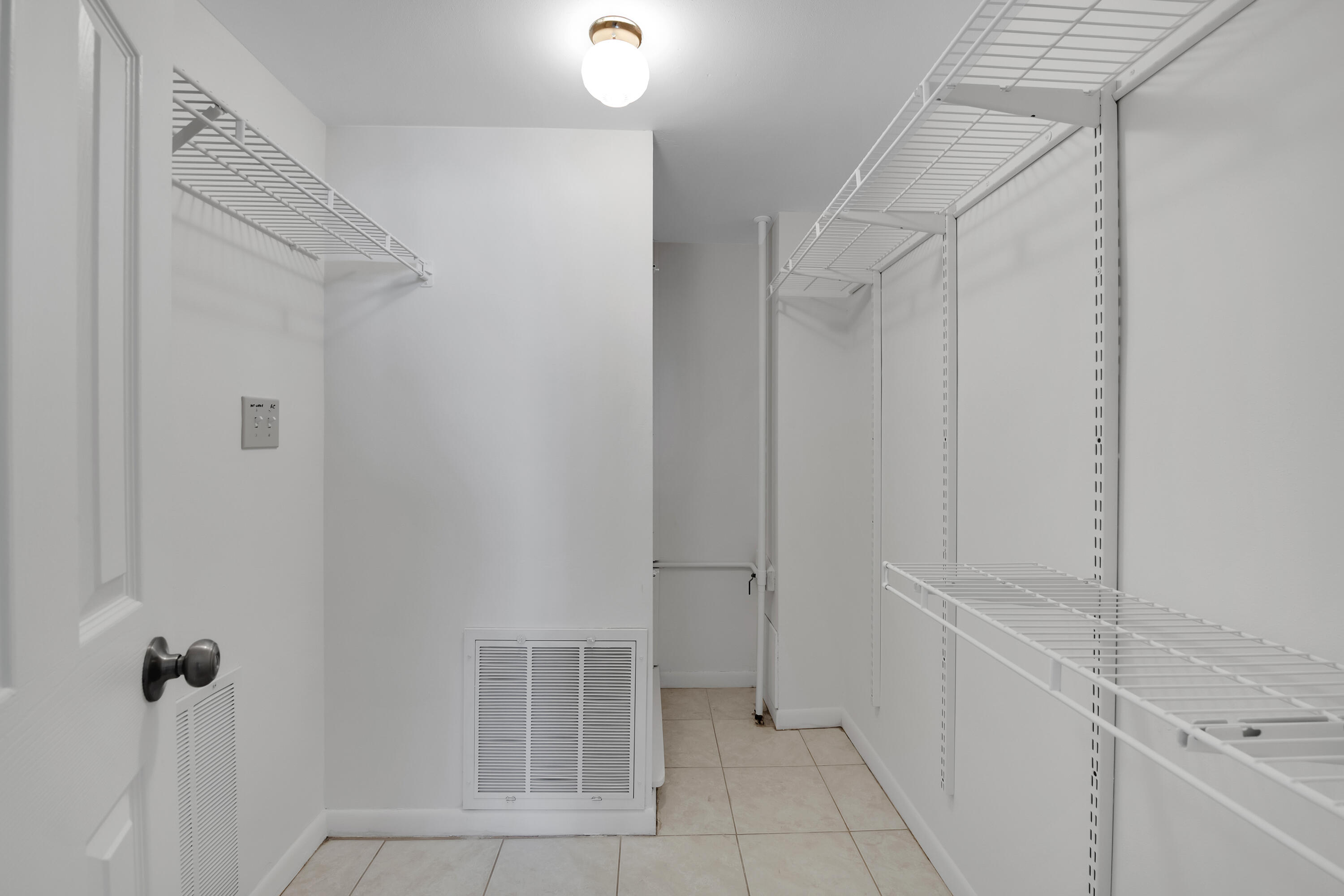 2731 NE 14th St Causeway 314