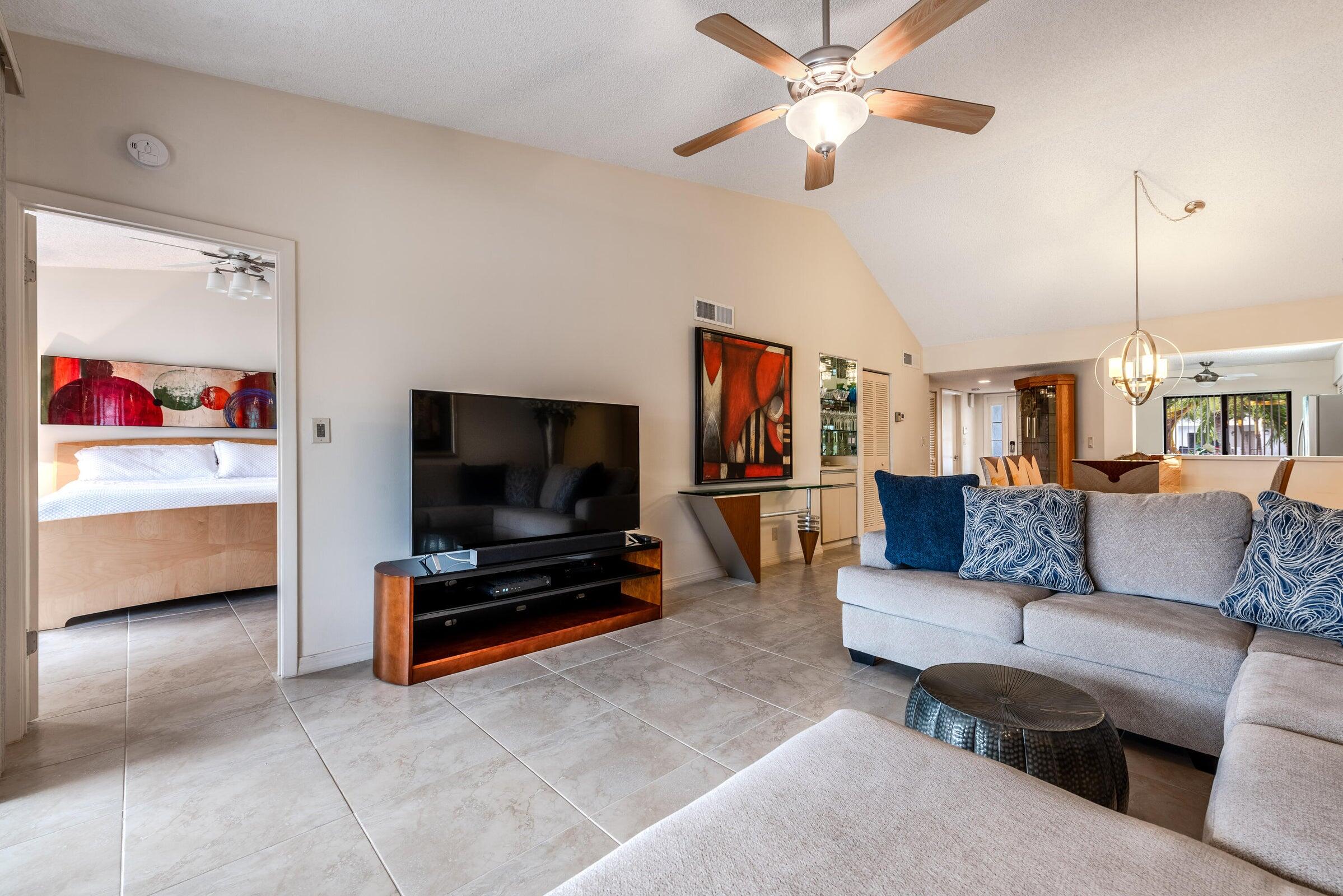 7485 Glendevon Lane 1107