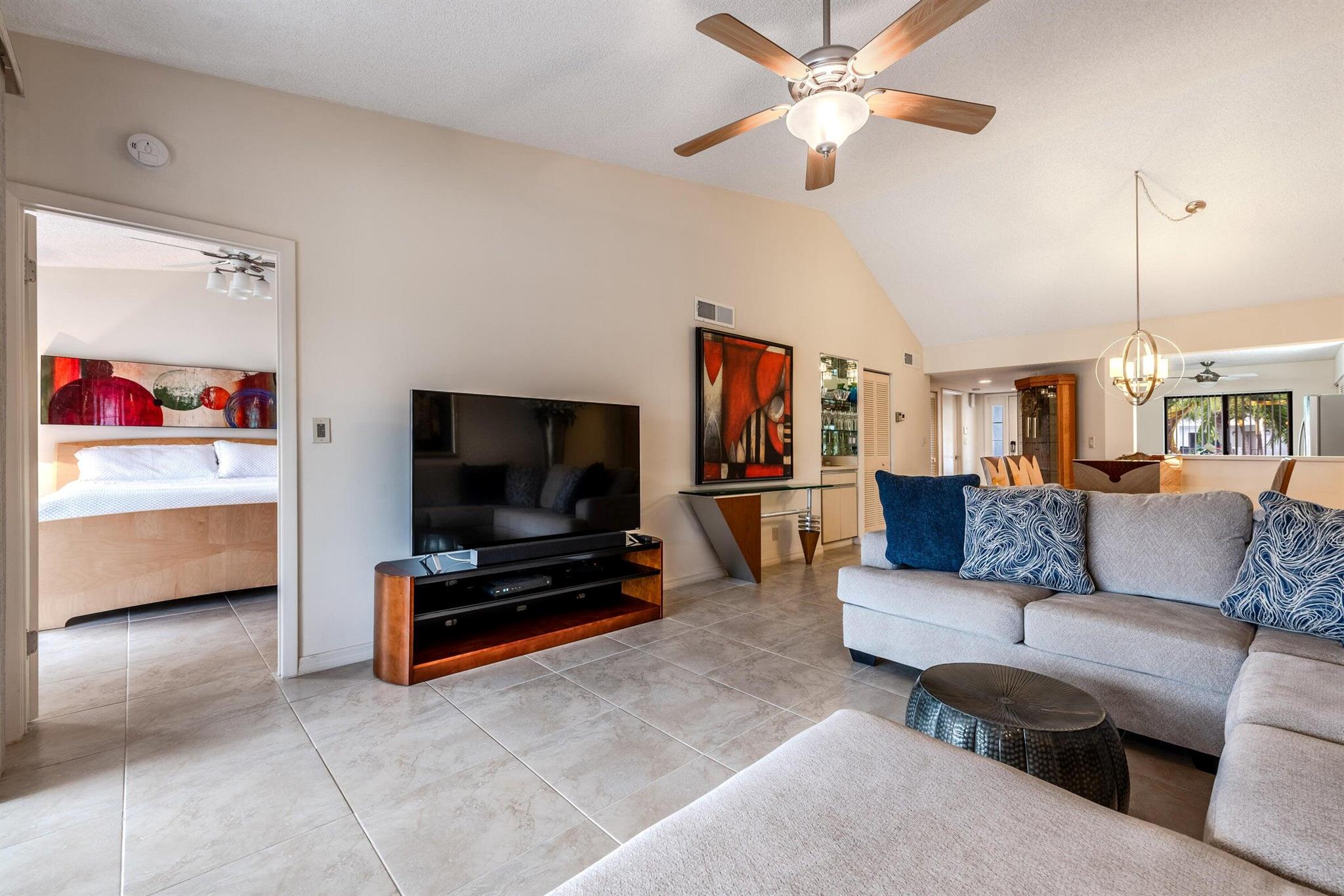 7485 Glendevon Lane 1107