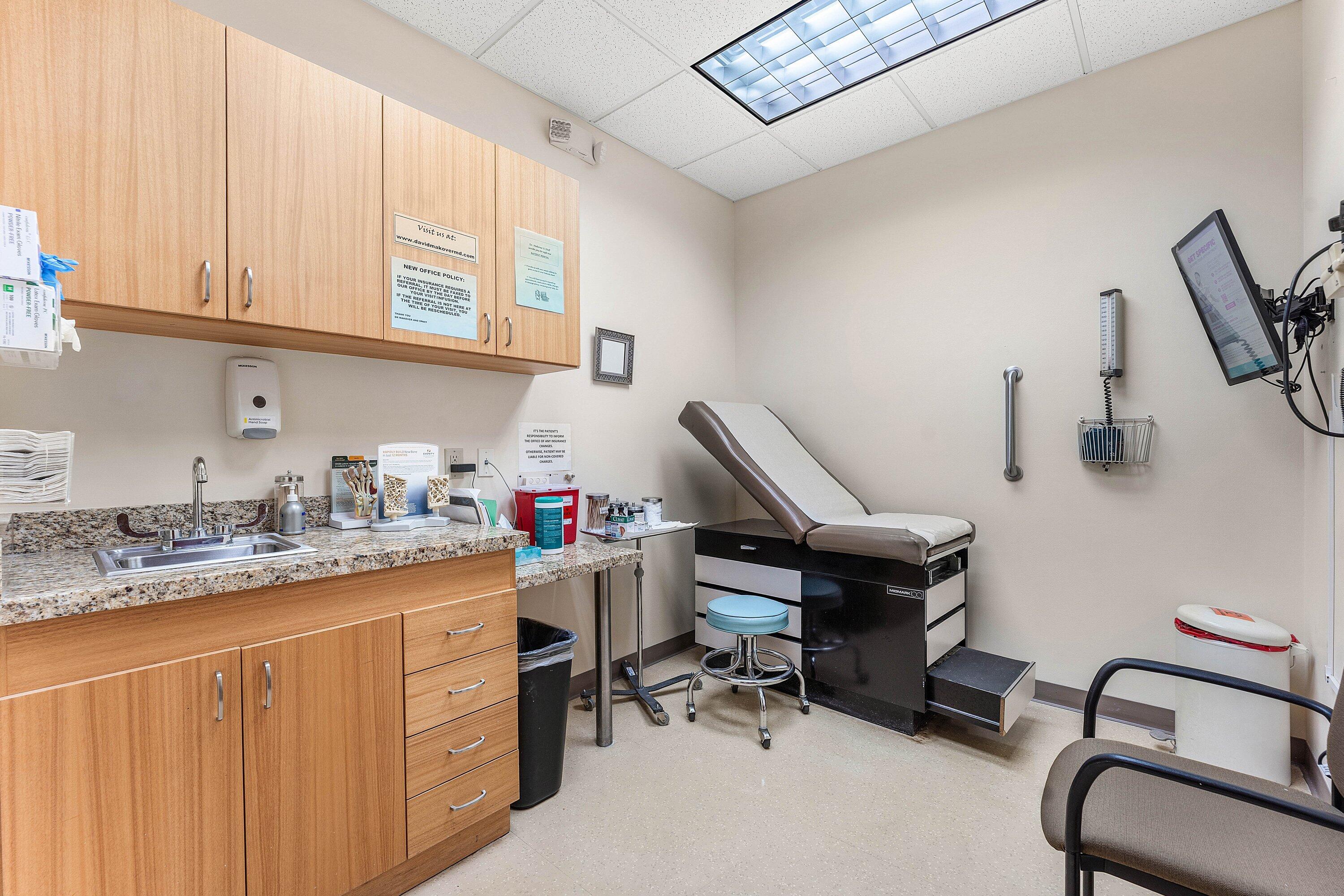 2900 N Military Trail 244