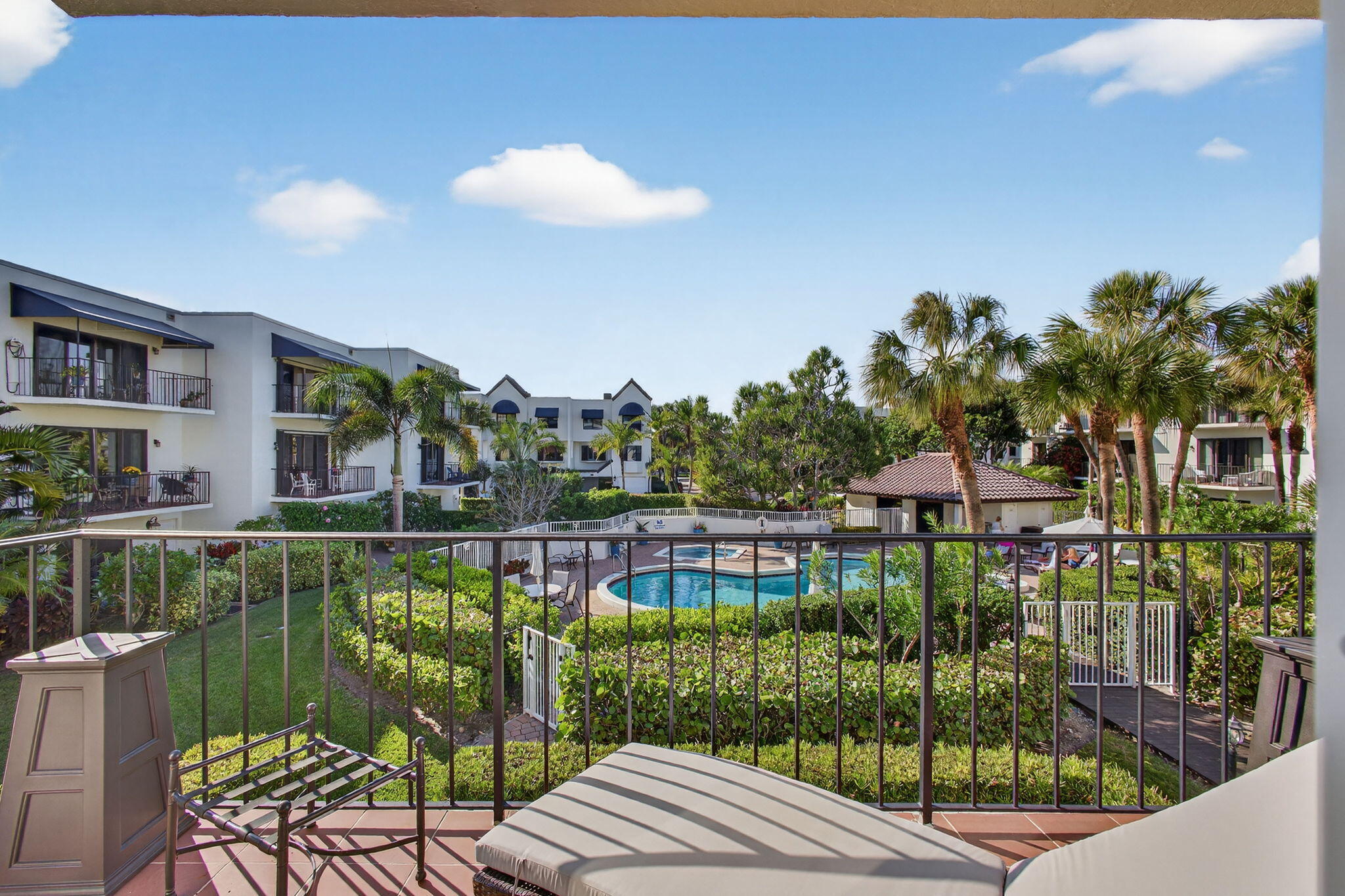 170 Celestial Way 35