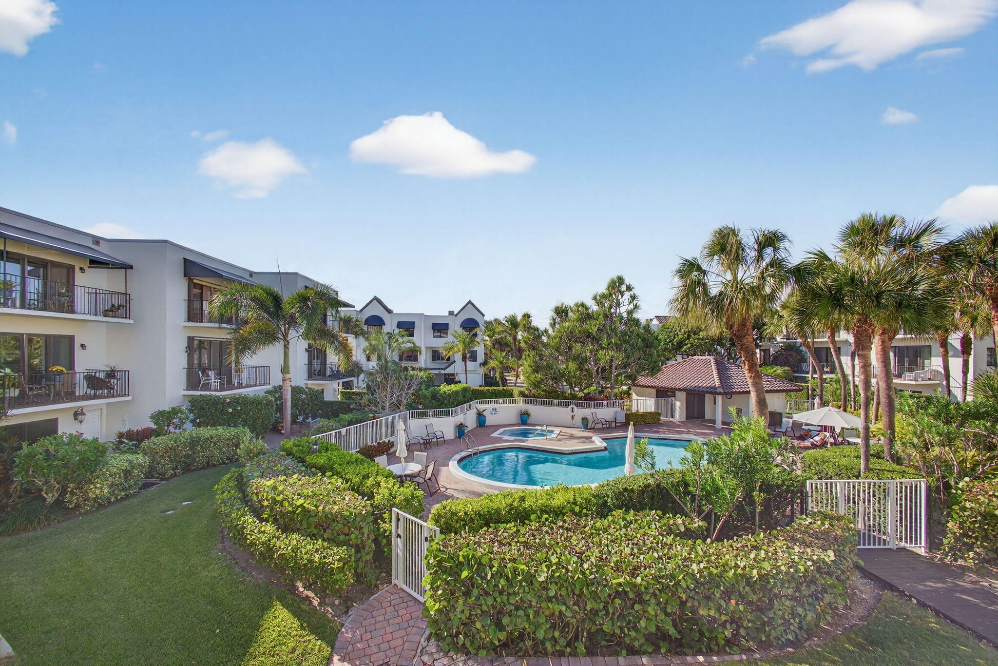 170 Celestial Way 35