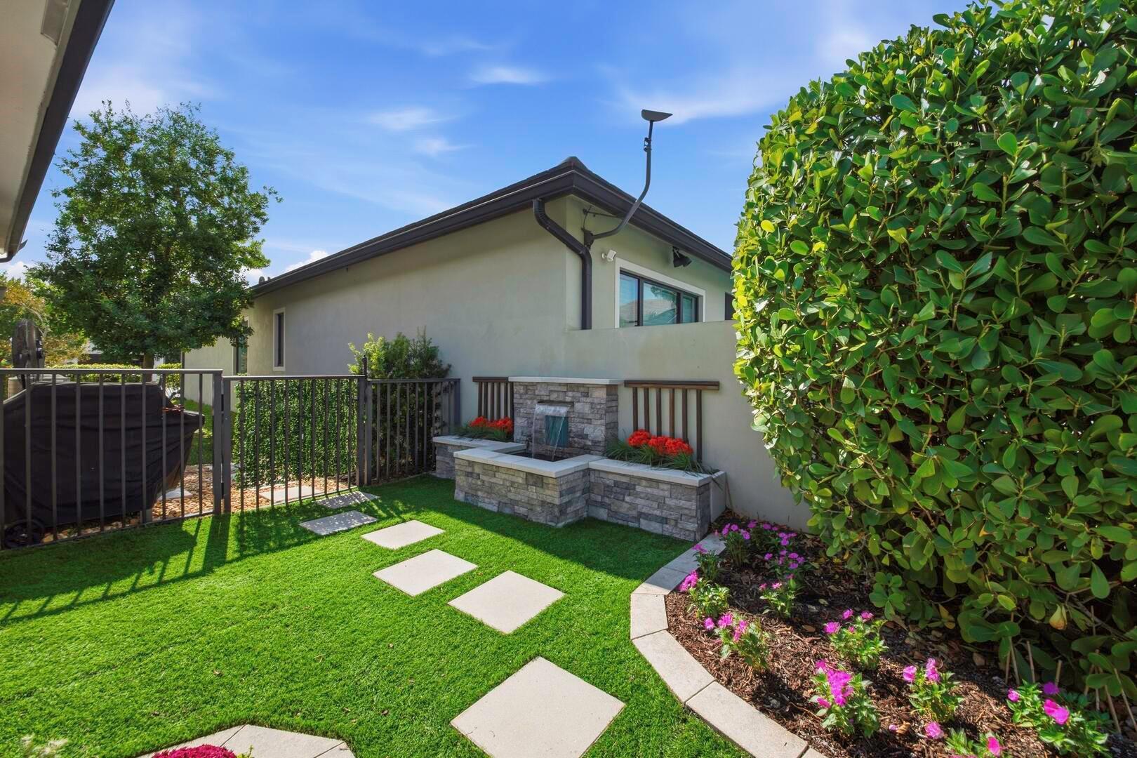 8644 Grand Prix Lane