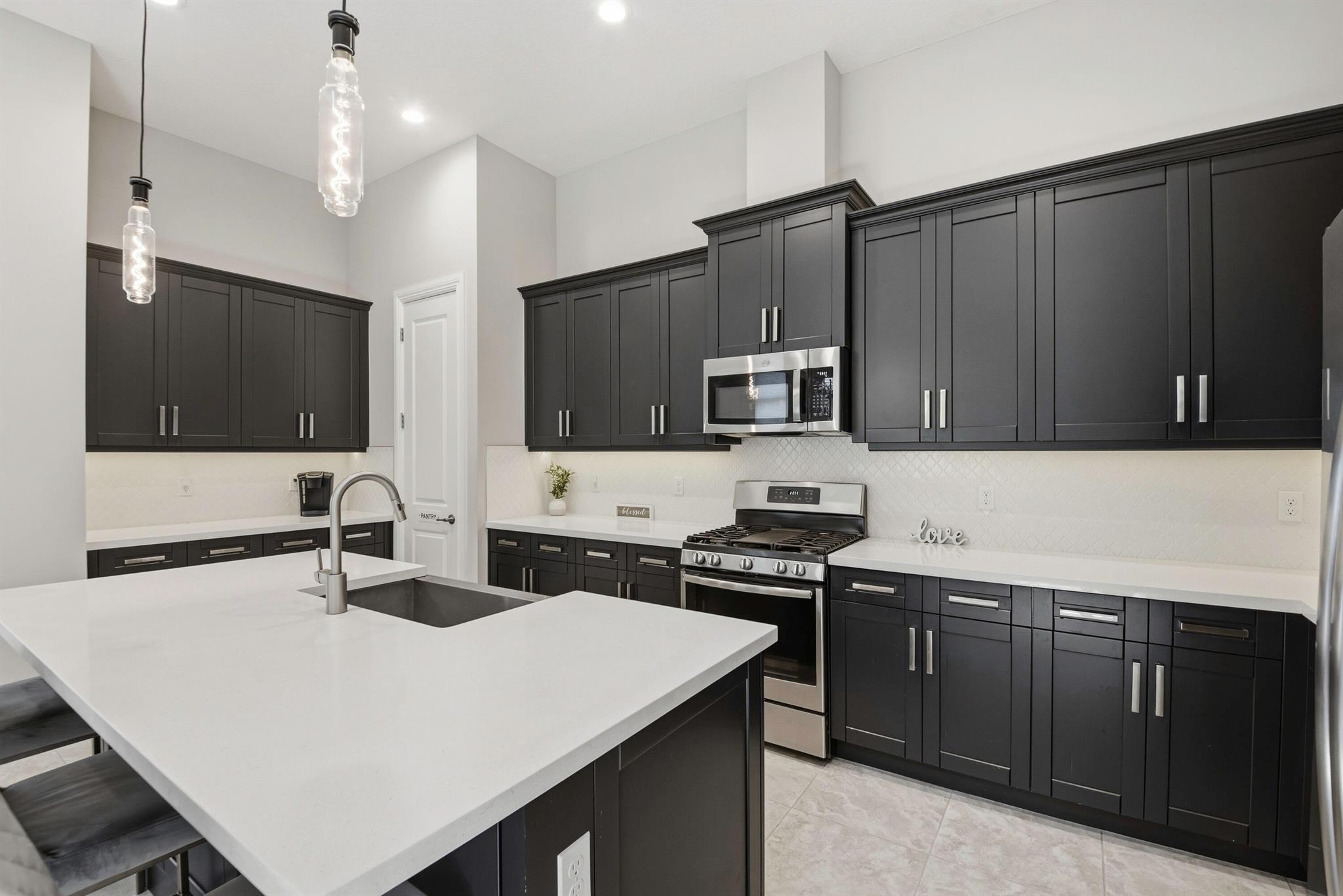 8644 Grand Prix Lane