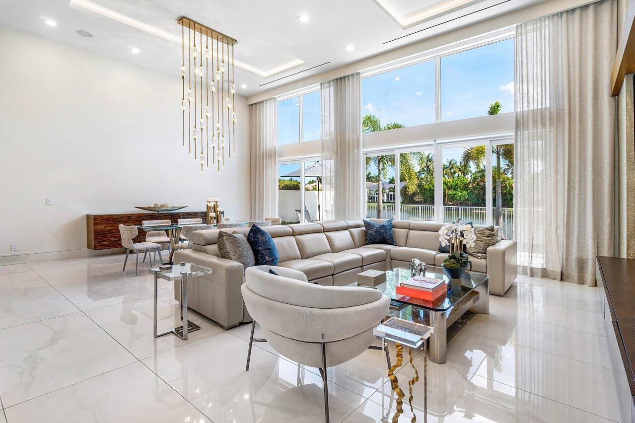 3506 NW Clubside Circle