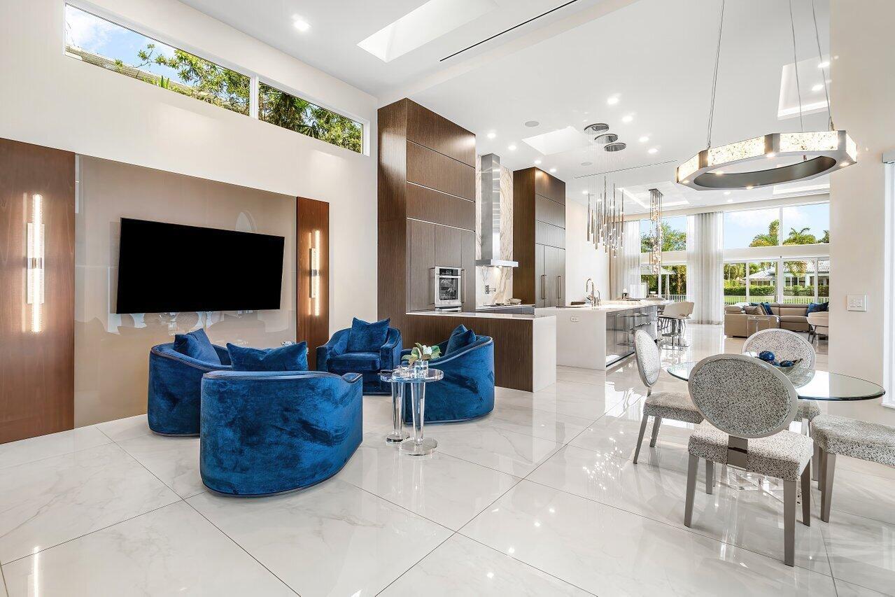 3506 NW Clubside Circle