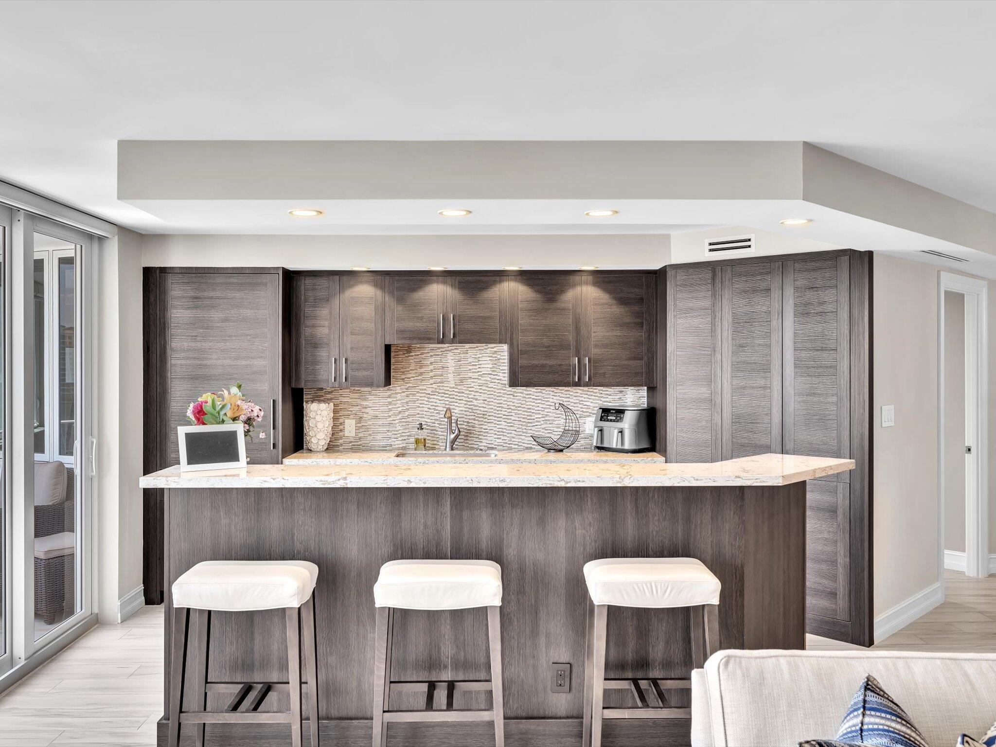 500 S Ocean Boulevard 909